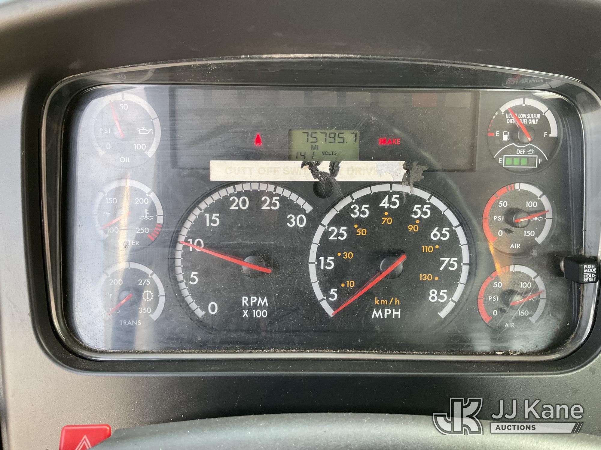 2014 Freightliner M2 106
