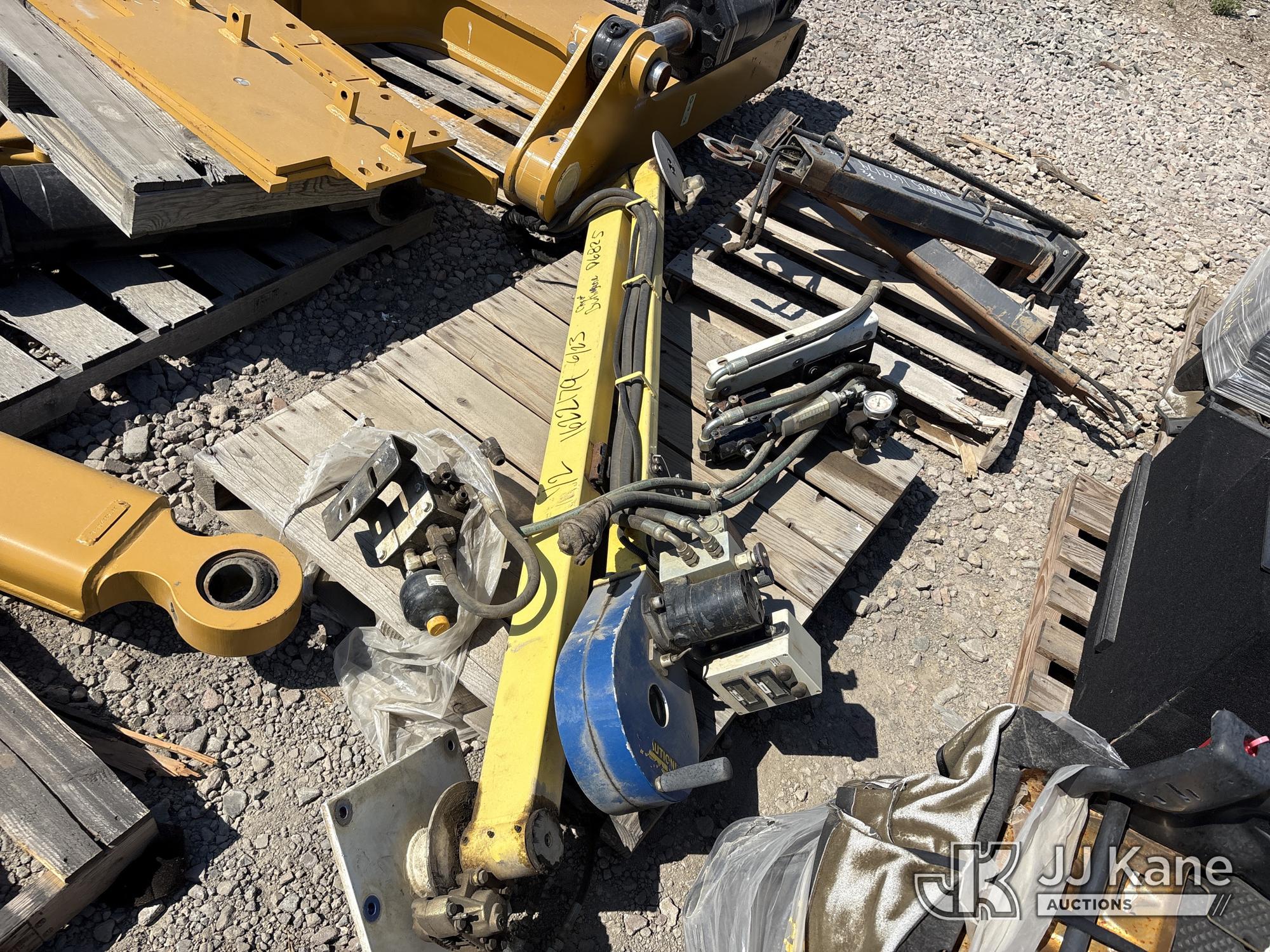 (2) Pallets Jib Attachements (Used) NOTE: This unit is being sold AS IS/WHERE IS via Timed Auction and is located in Dixon