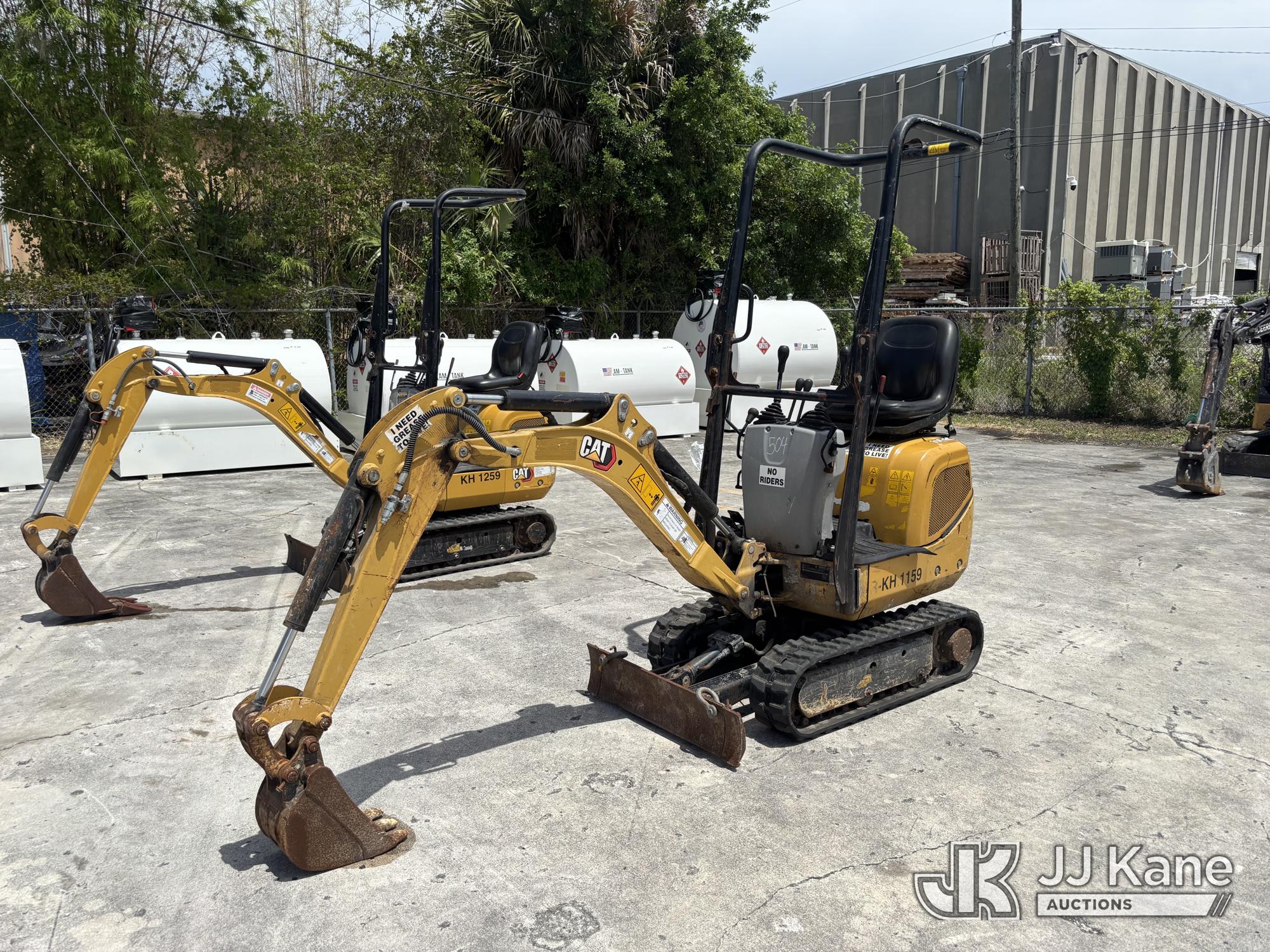 Photo of a 2012 Caterpillar 300.9