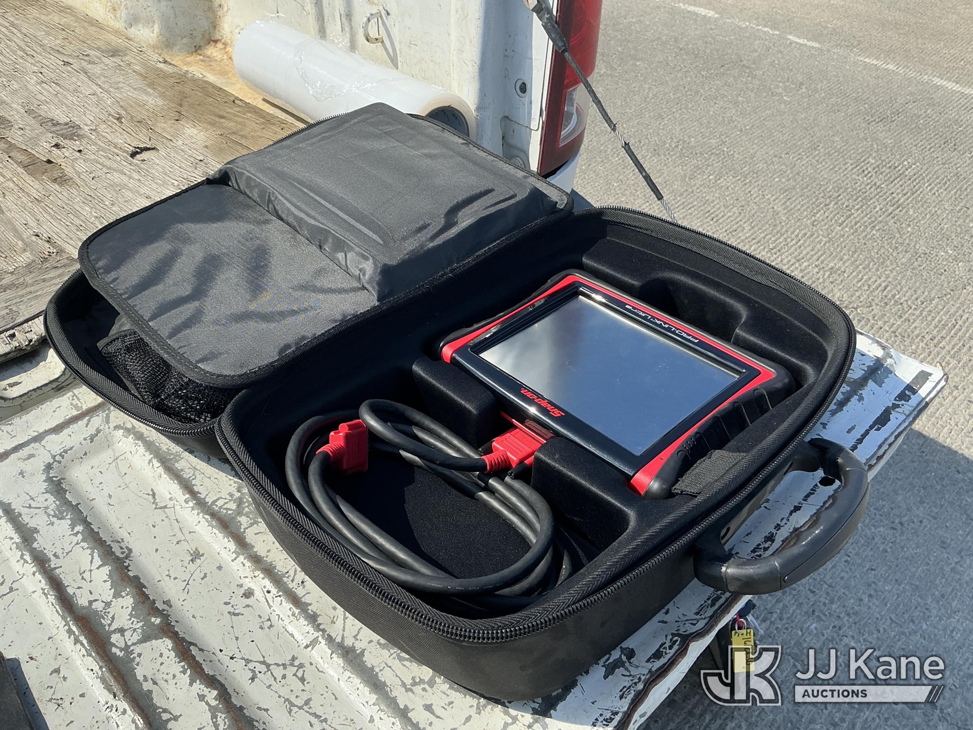 SNAP-ON PRO LINK ULTRA (vehicle scan tool) S/N 5432 (Seller States Operates ) NOTE: This unit is being sold AS IS/WHERE IS via Timed Auction and is located in Dixon