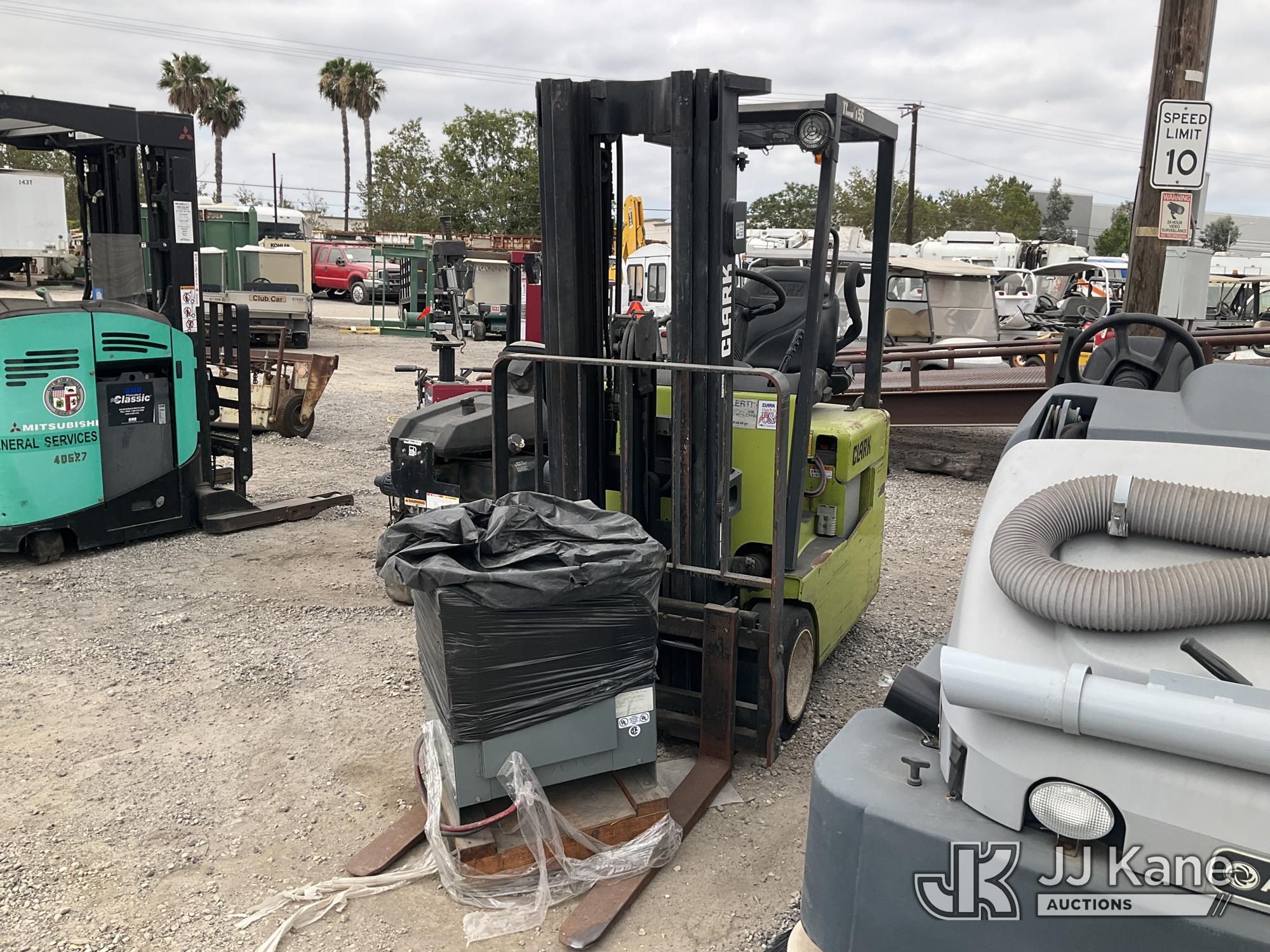 1999 Clark Forklift TMG15S Solid Tired Forklift