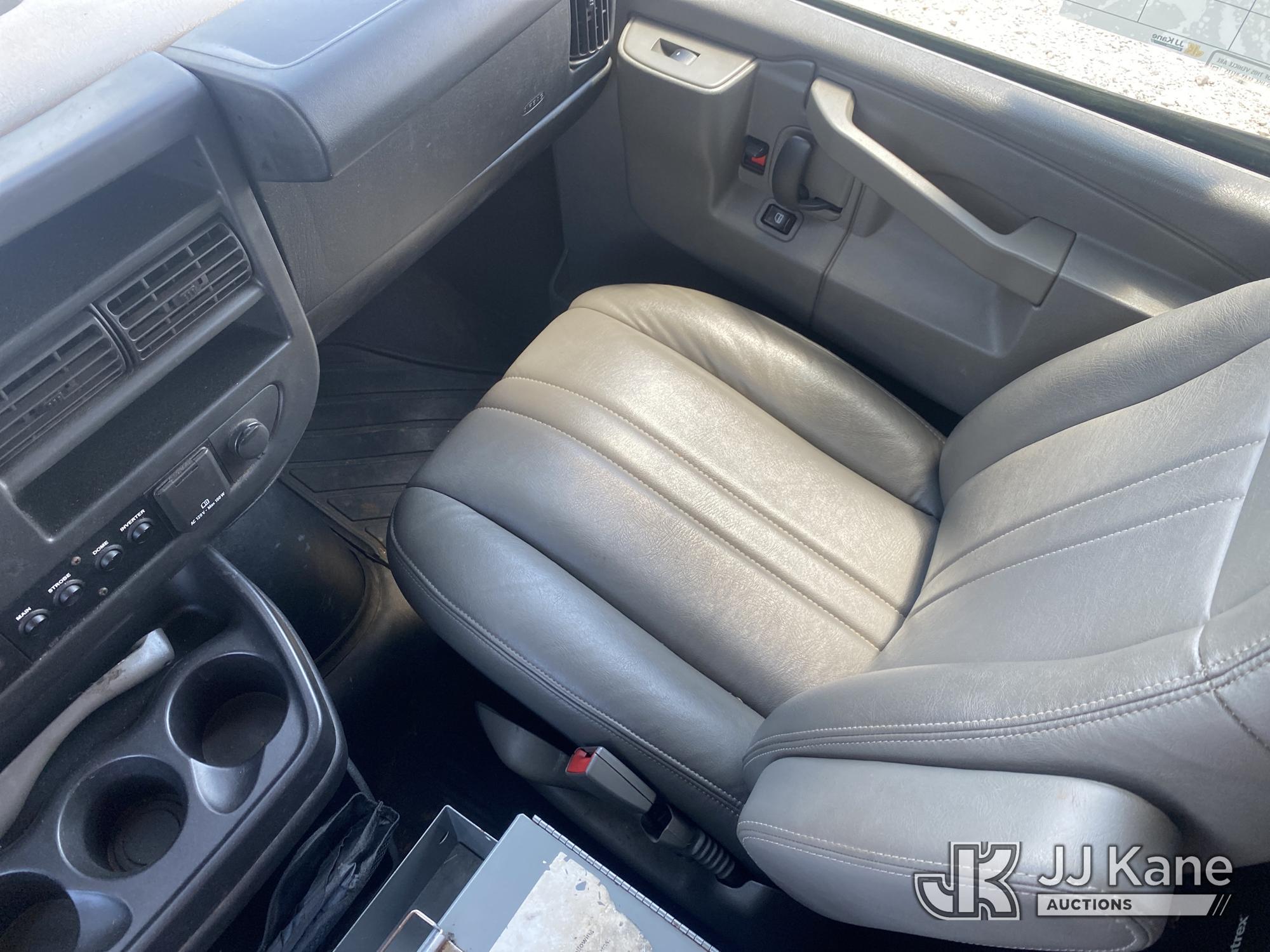 2017 Chevrolet EXPRESS 2500