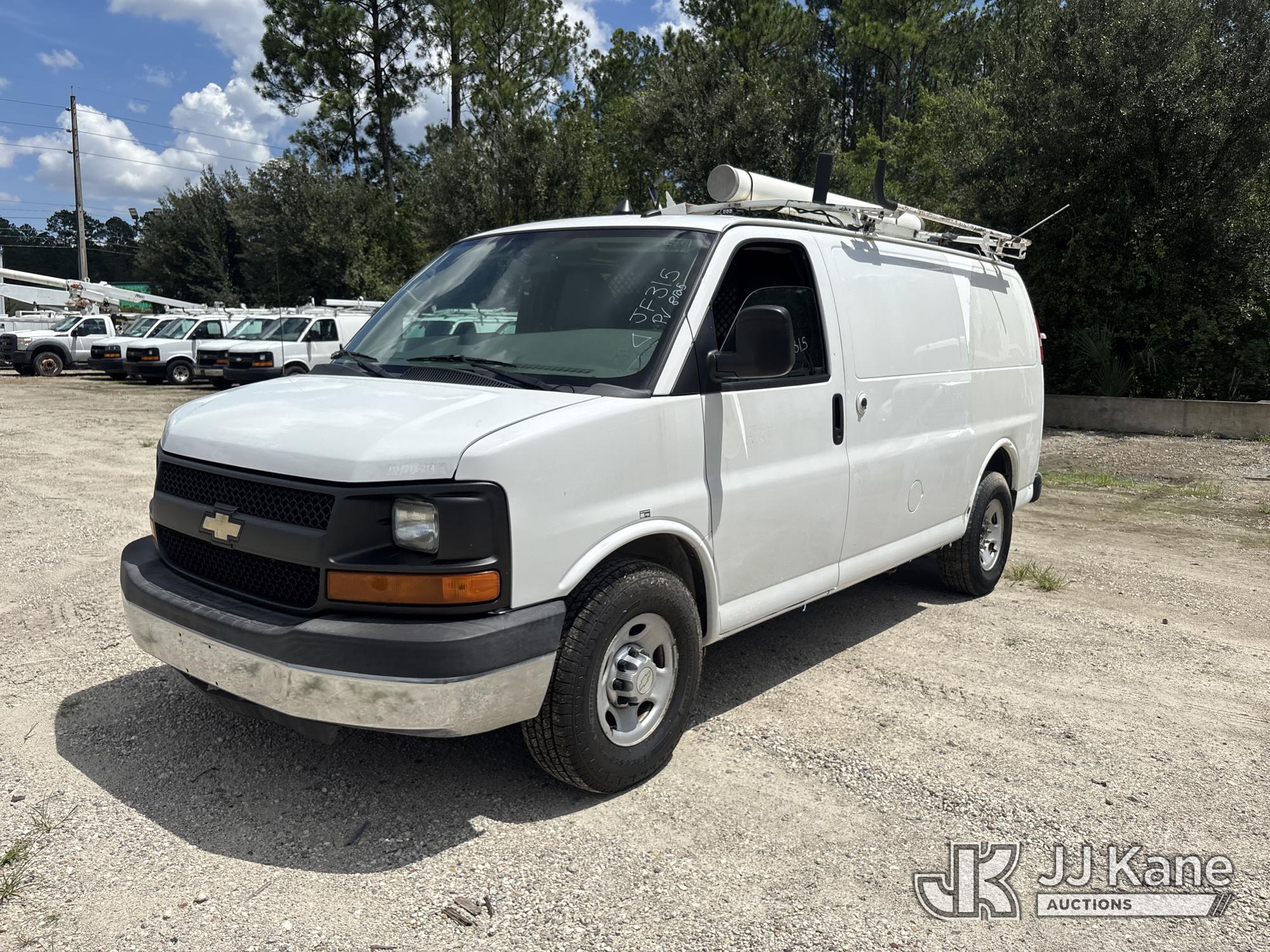 2014 Chevrolet Express G2500 Cargo Van