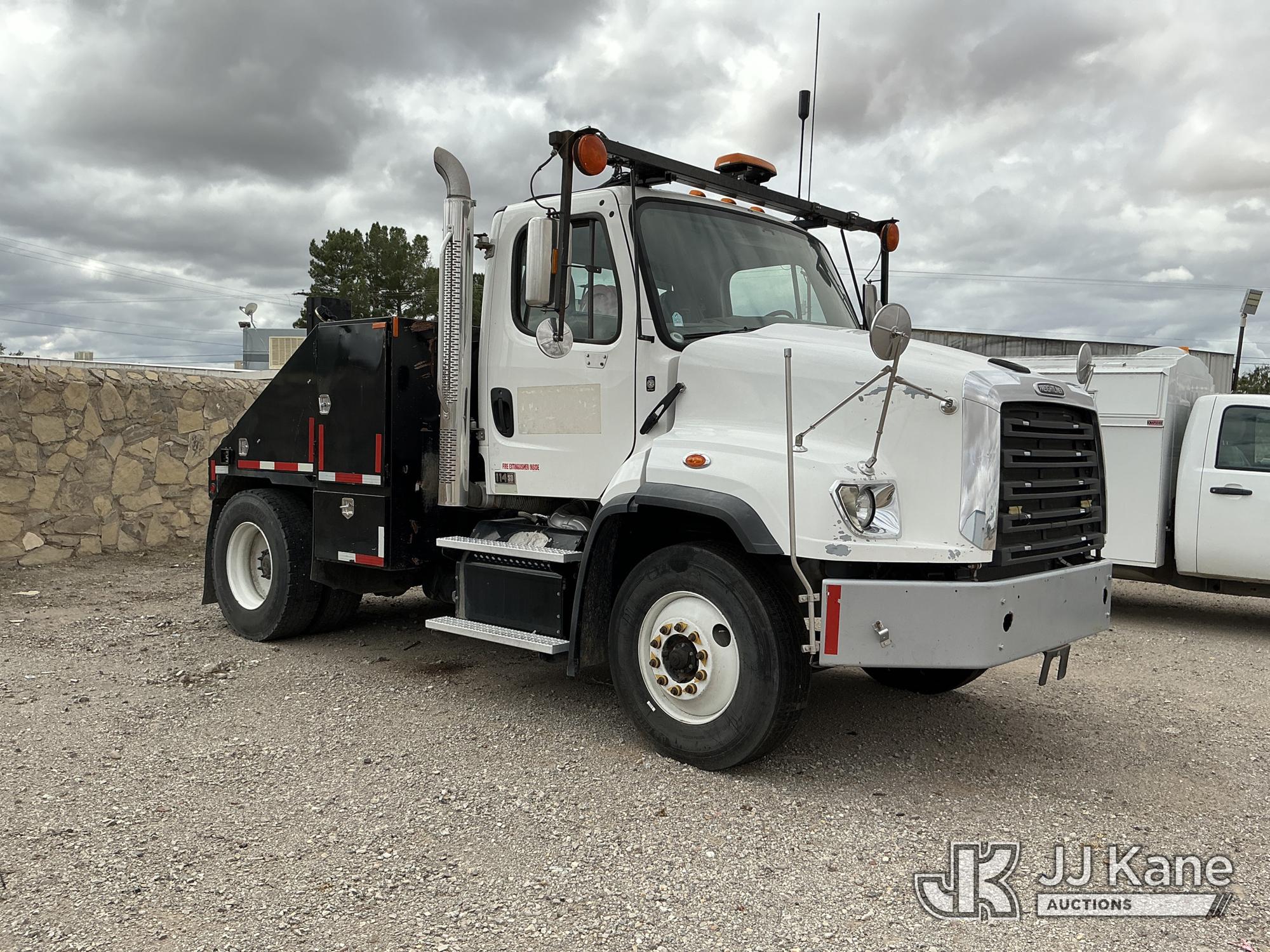 2017 Freightliner SD