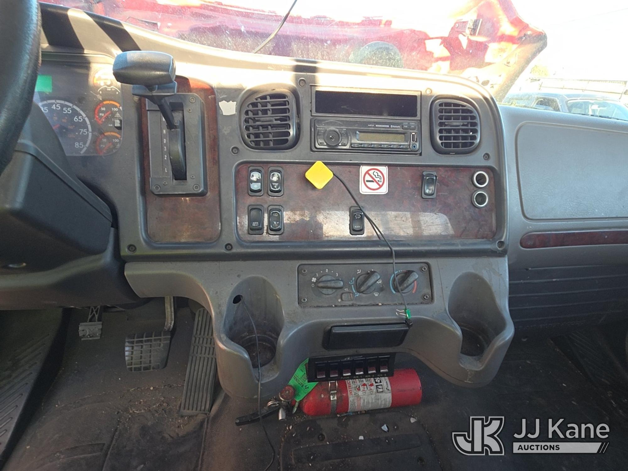 2017 Freightliner M2 106