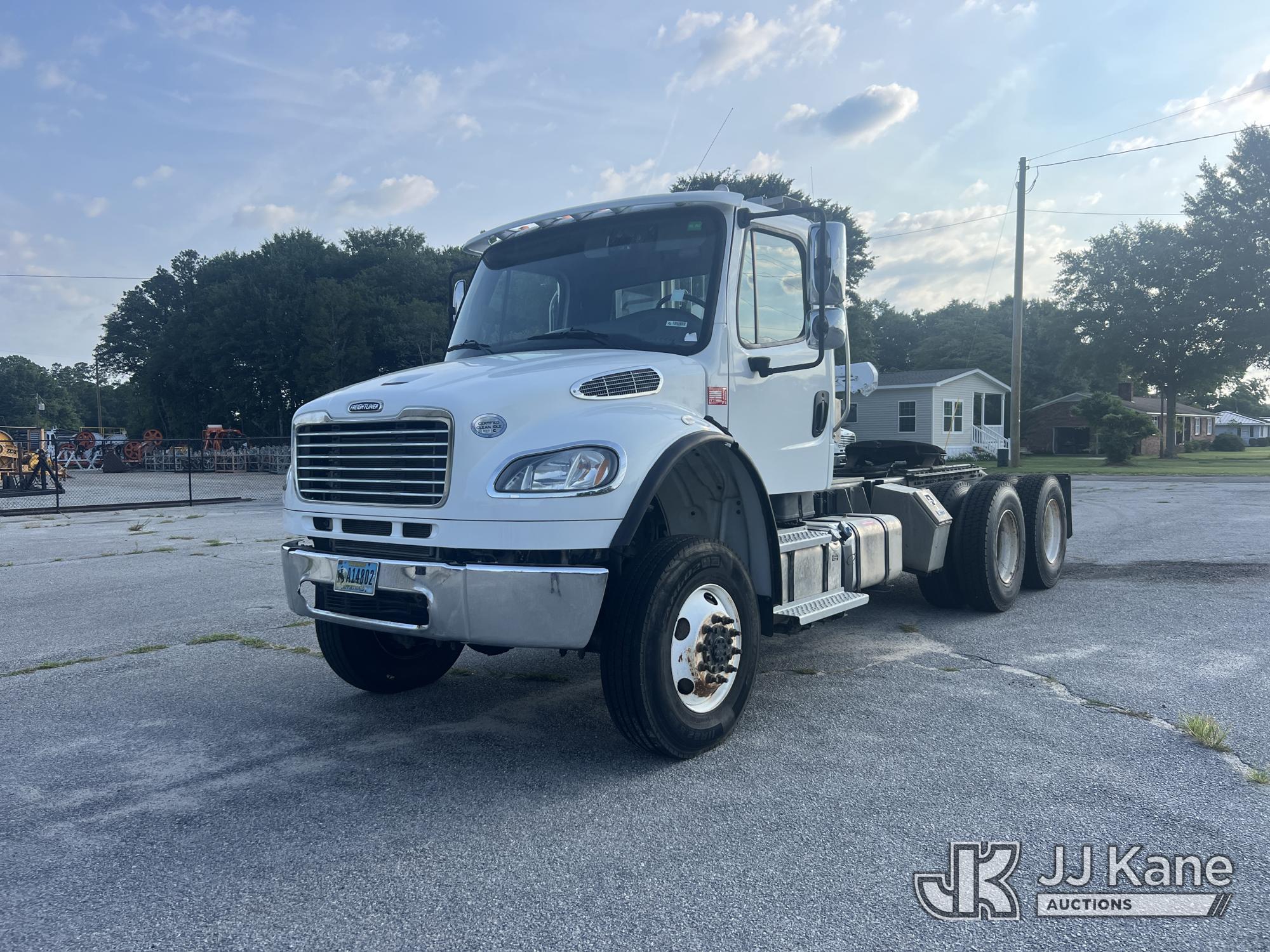 Photo of a 2020 Freightliner M2 6x6