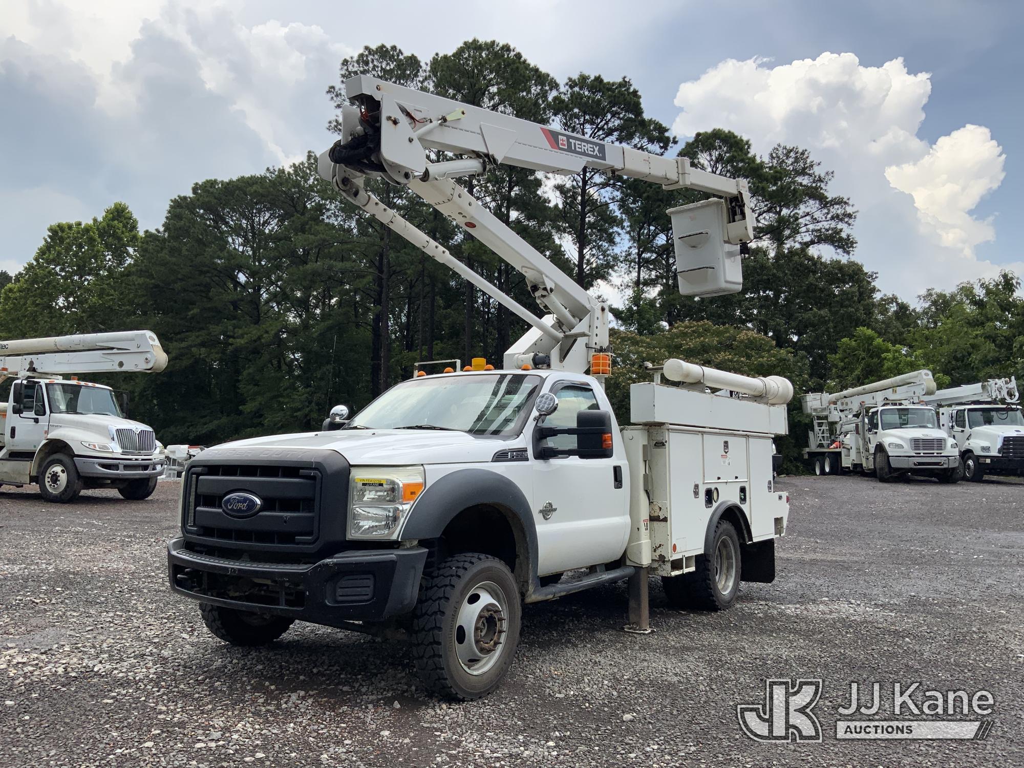 Terex/Telelect Hi-Ranger LT-40, Articulating & Telescopic Bucket Truck mounted behind cab on 2015 Ford F550 4x4 Service Truck, (AL Power Unit)
