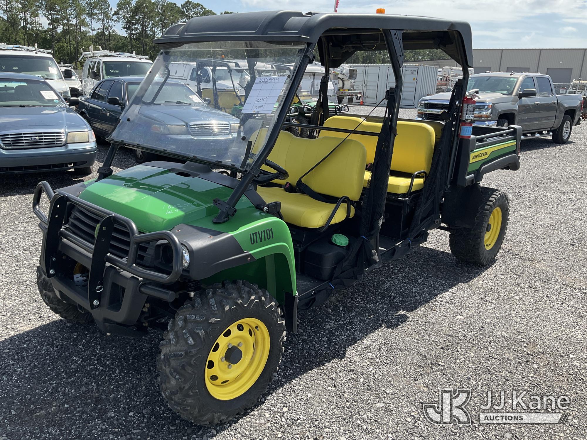Photo of a 2022 John Deere XUV855MS4