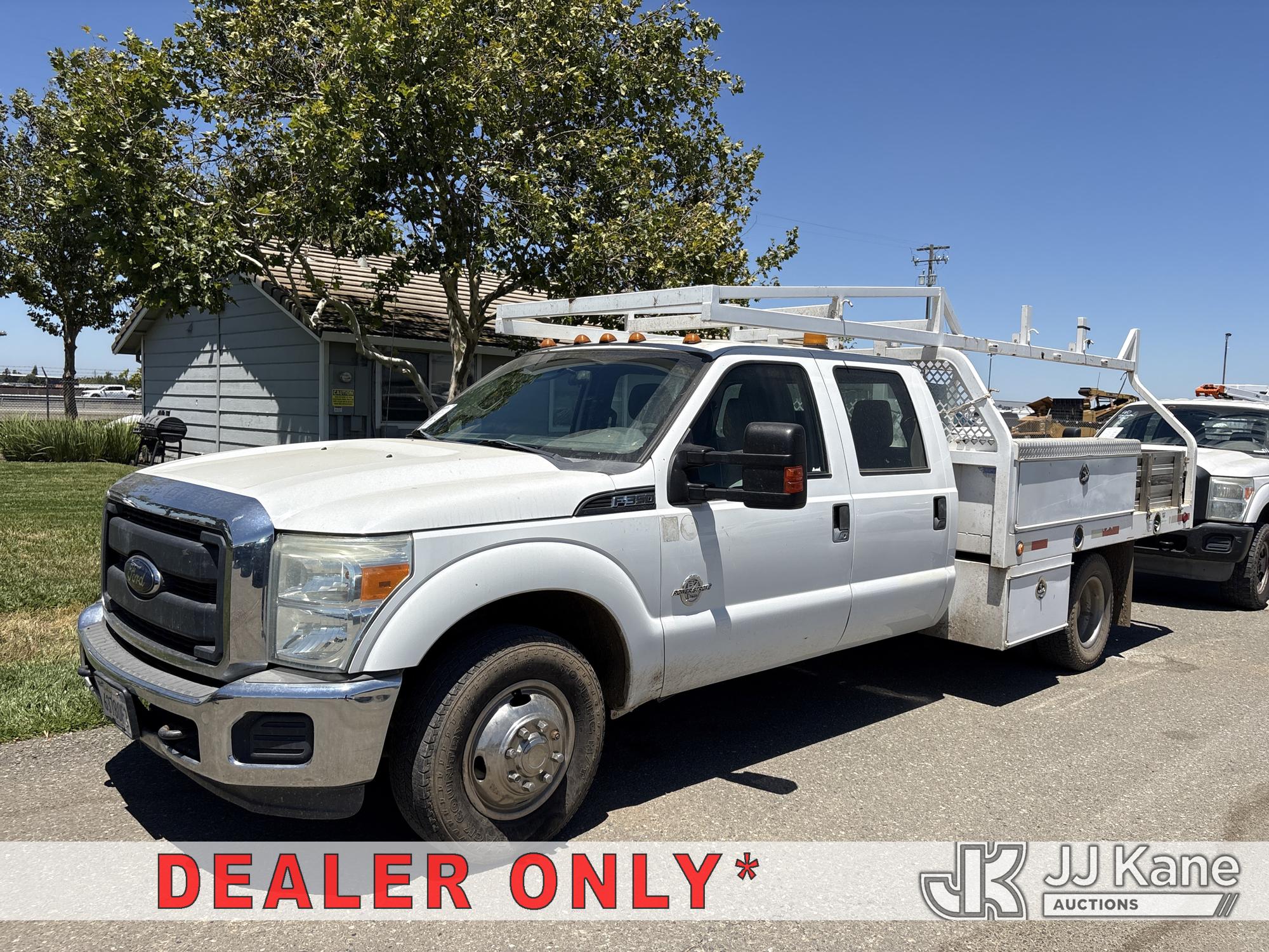 Photo of a 2015 Ford F-350 SD