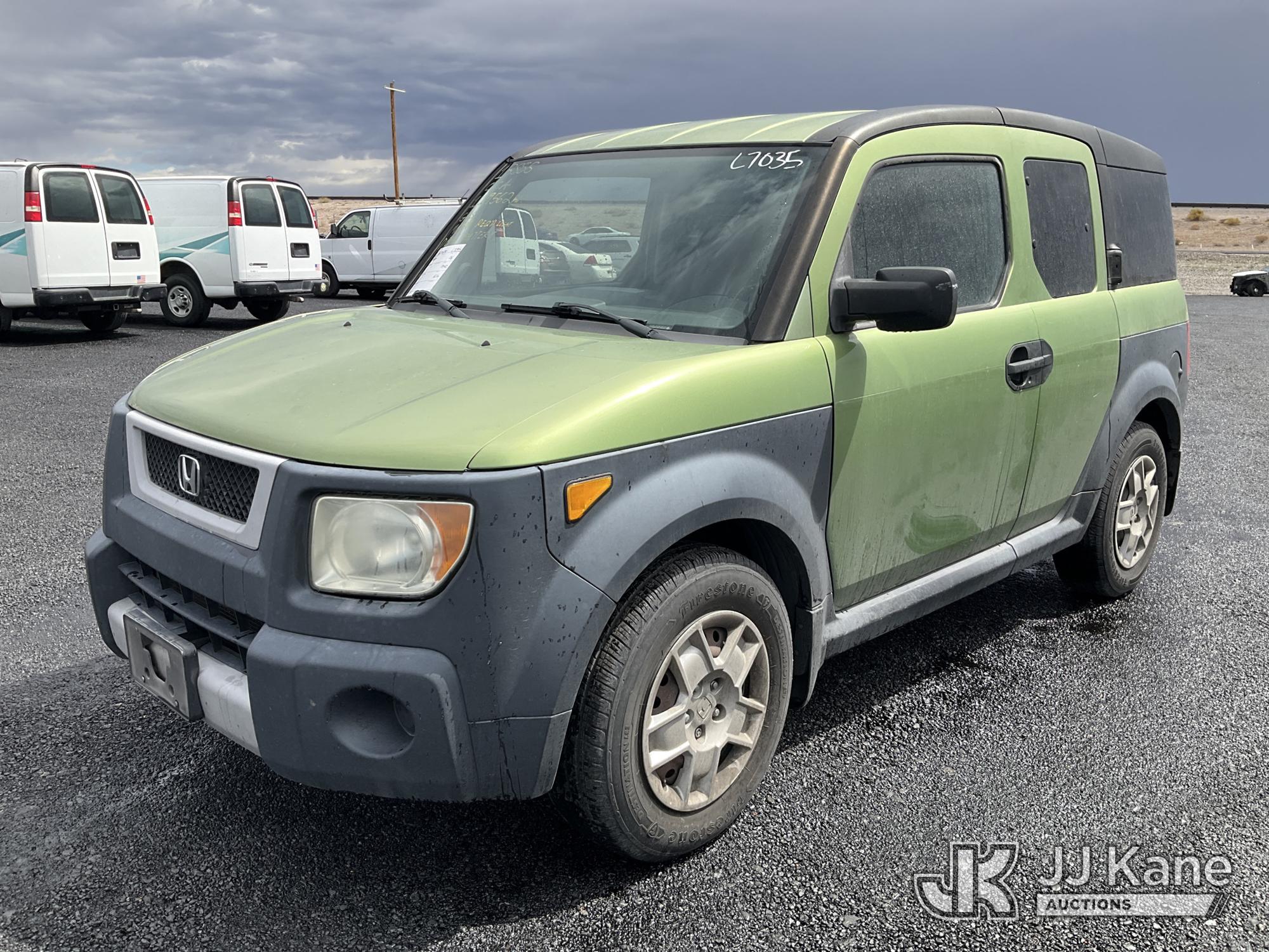 Photo of a 2006 Honda  Element