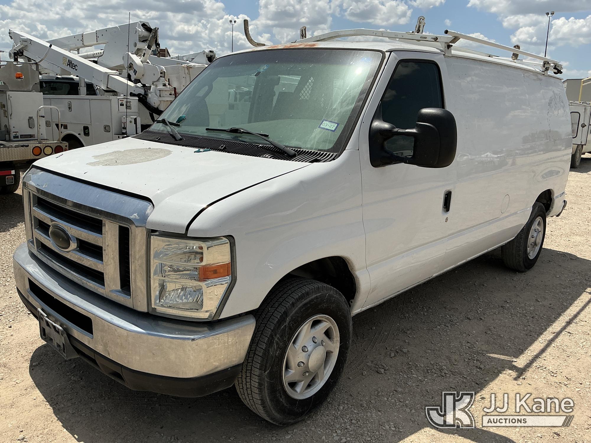 Photo of a 2008 Ford E150
