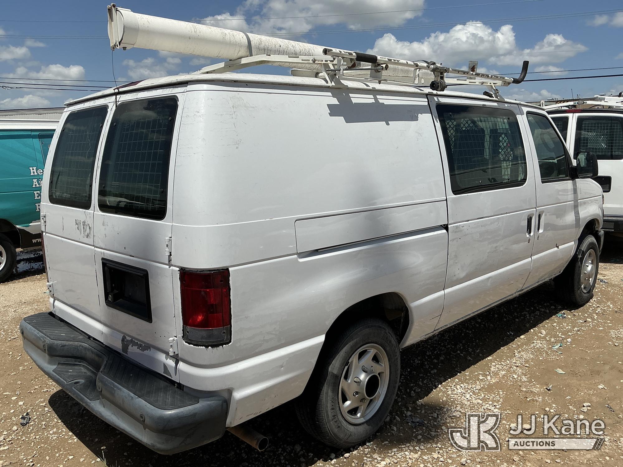 2013 Ford ECONOLINE E-150