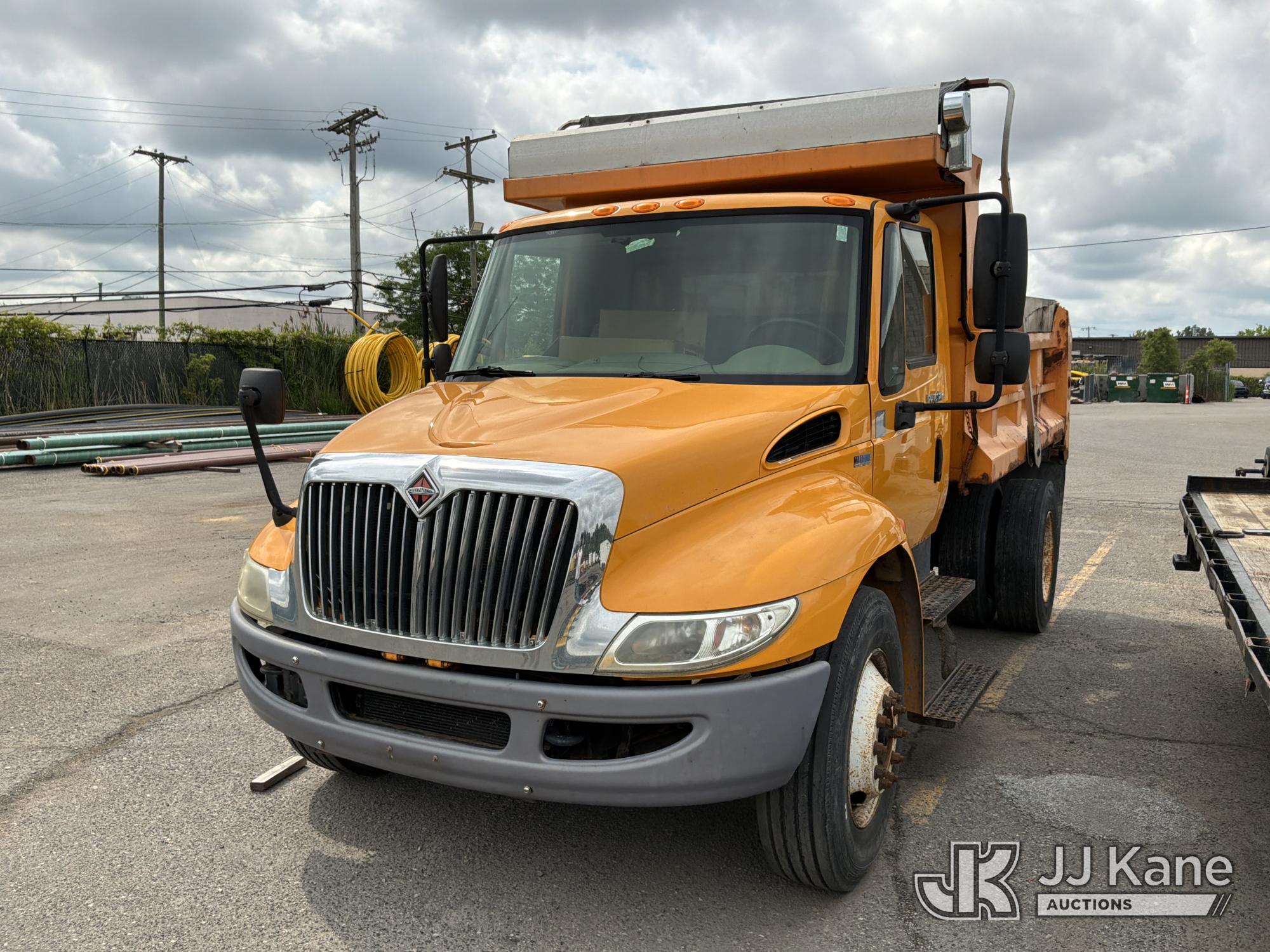 Photo of a 2013 International 4300