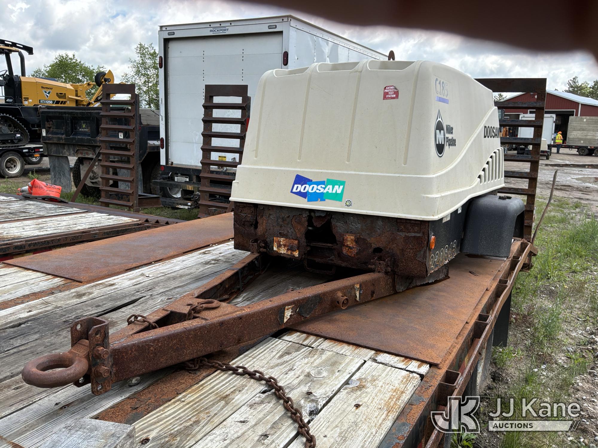 Photo of a 2014 Doosan C185WDZ-T4F