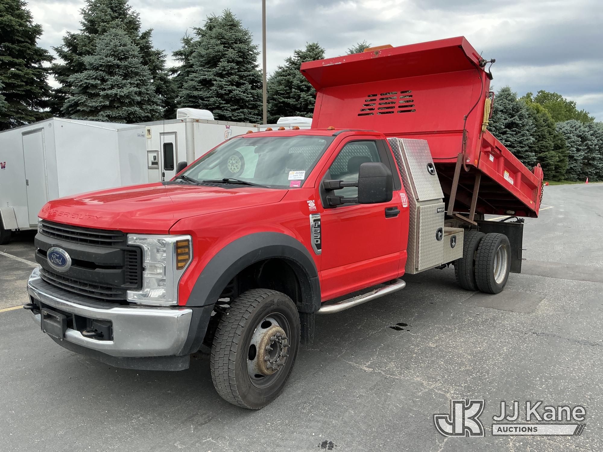 Photo of a 2019 Ford F-550