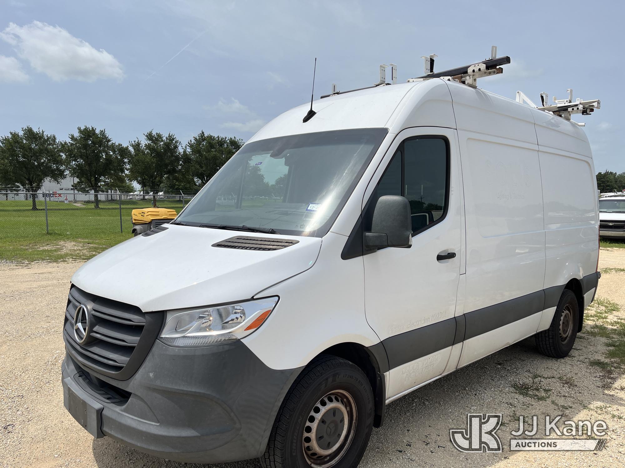 Photo of a 2019 Mercedes-Benz Sprinter
