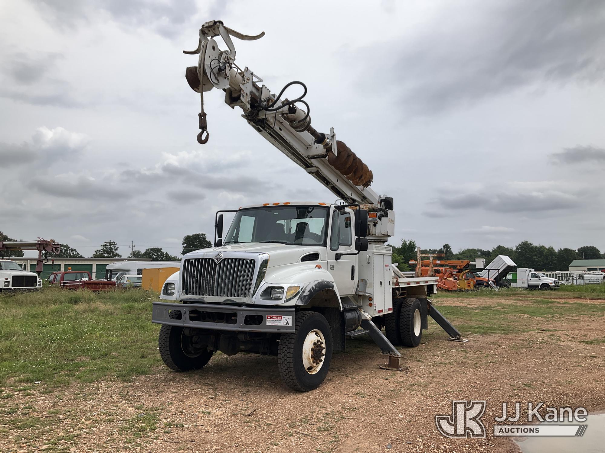 Photo of a 2007 International 7300