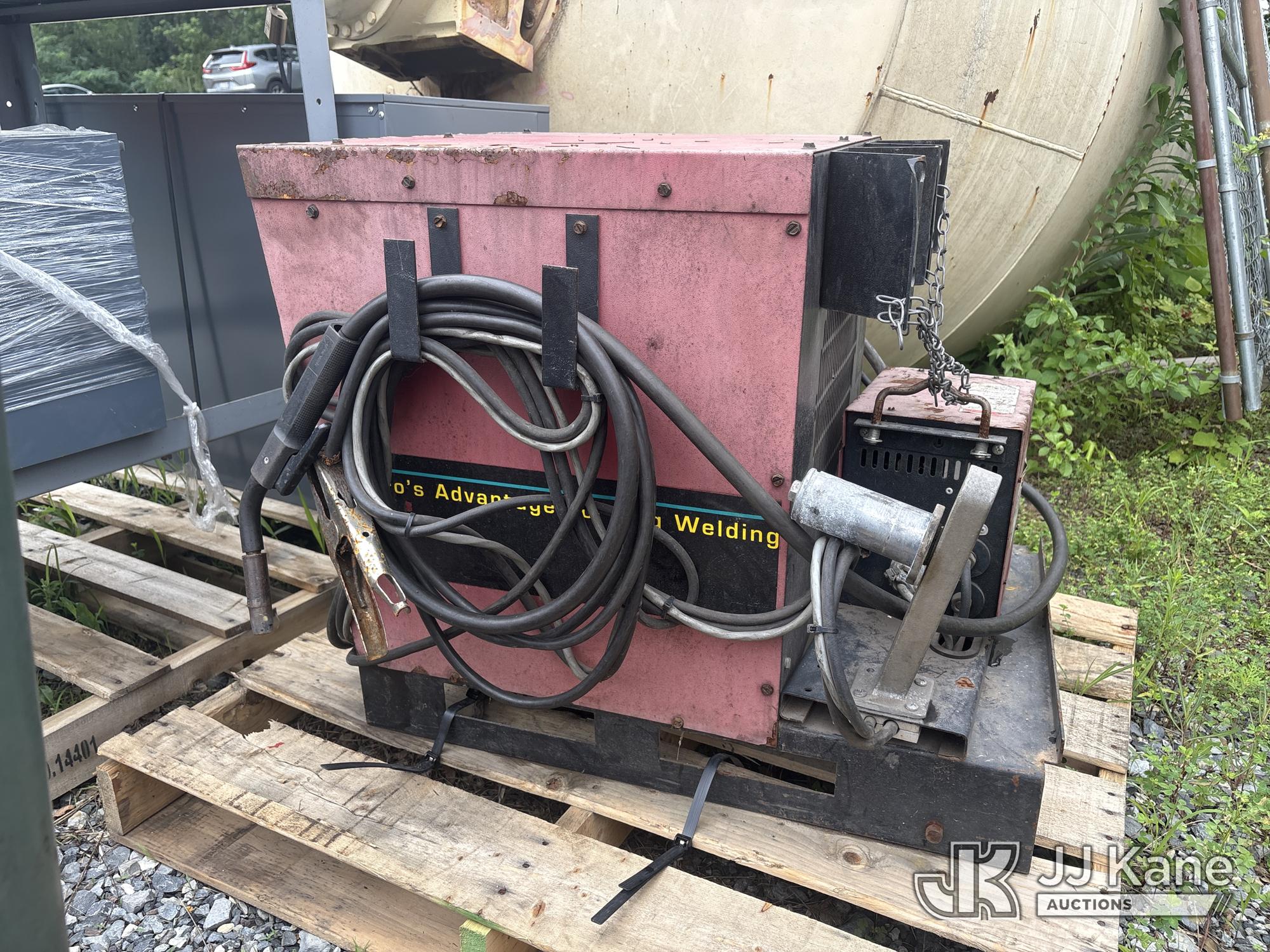 Snap-On FW12 Muscle Mig System (Condition Unknown) (Removal is by Appointment Only