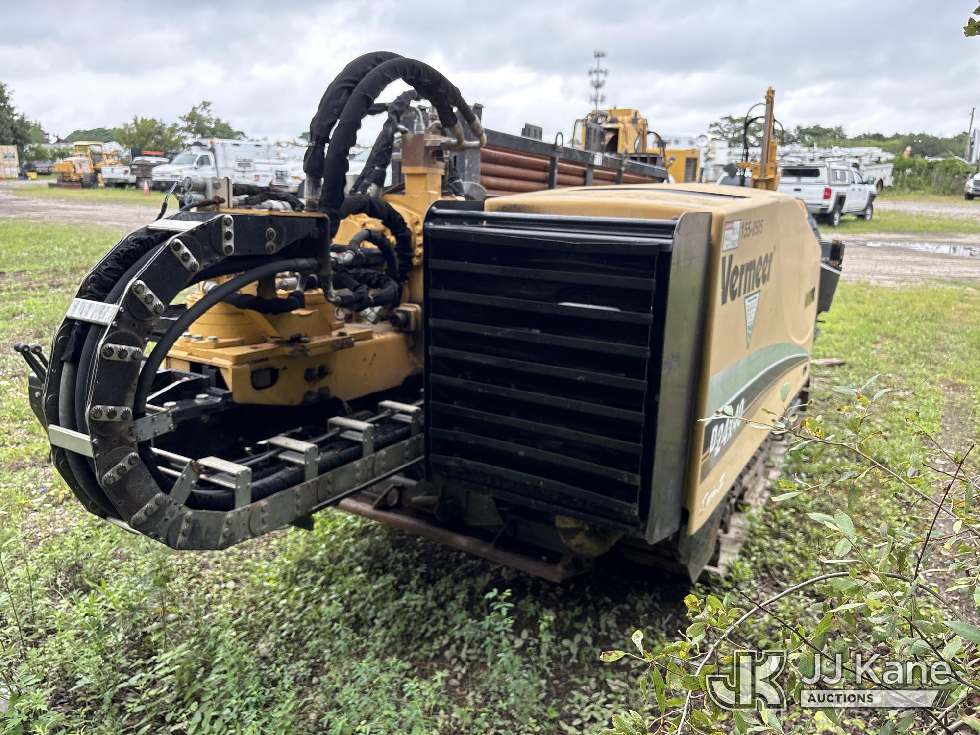 2010 Vermeer D24X40II