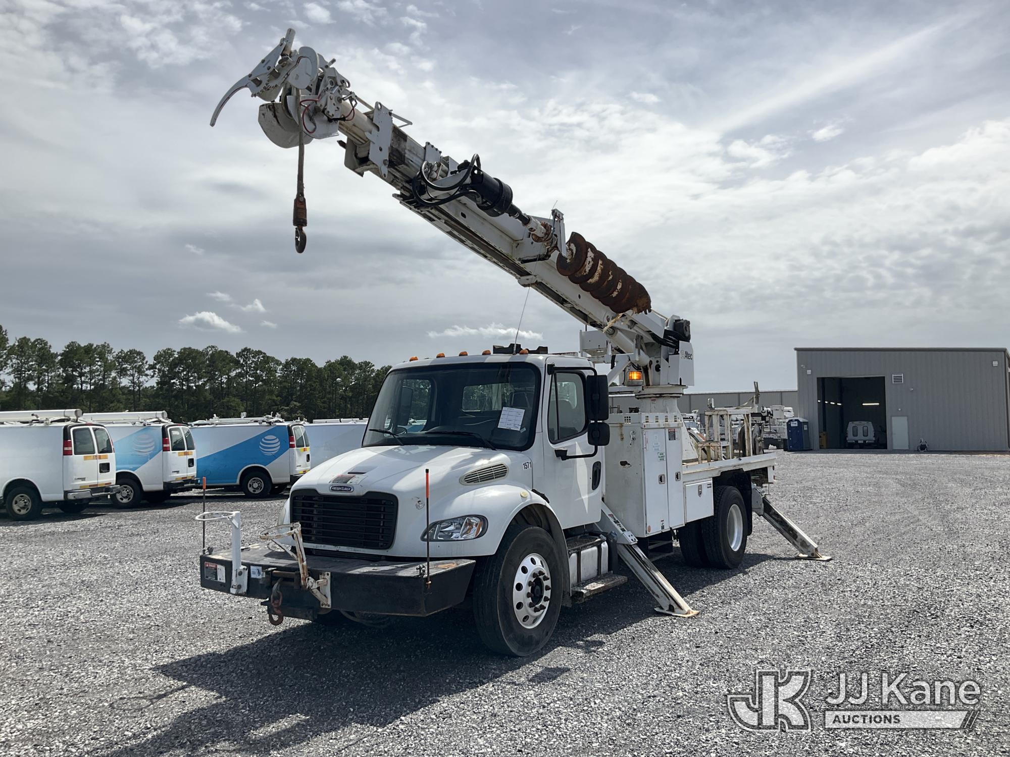 2013 Freightliner M2 106