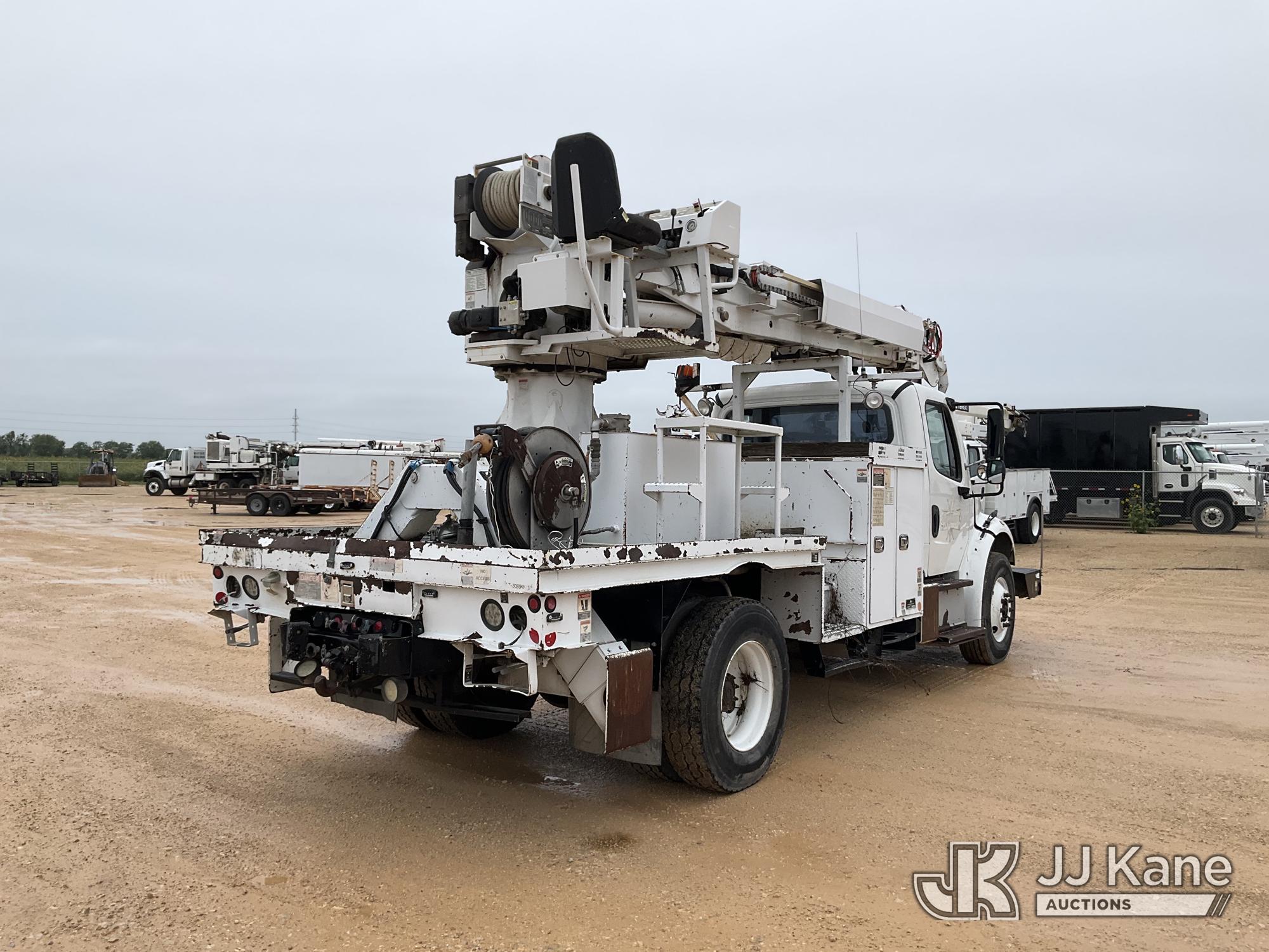 2015 Freightliner M2 106