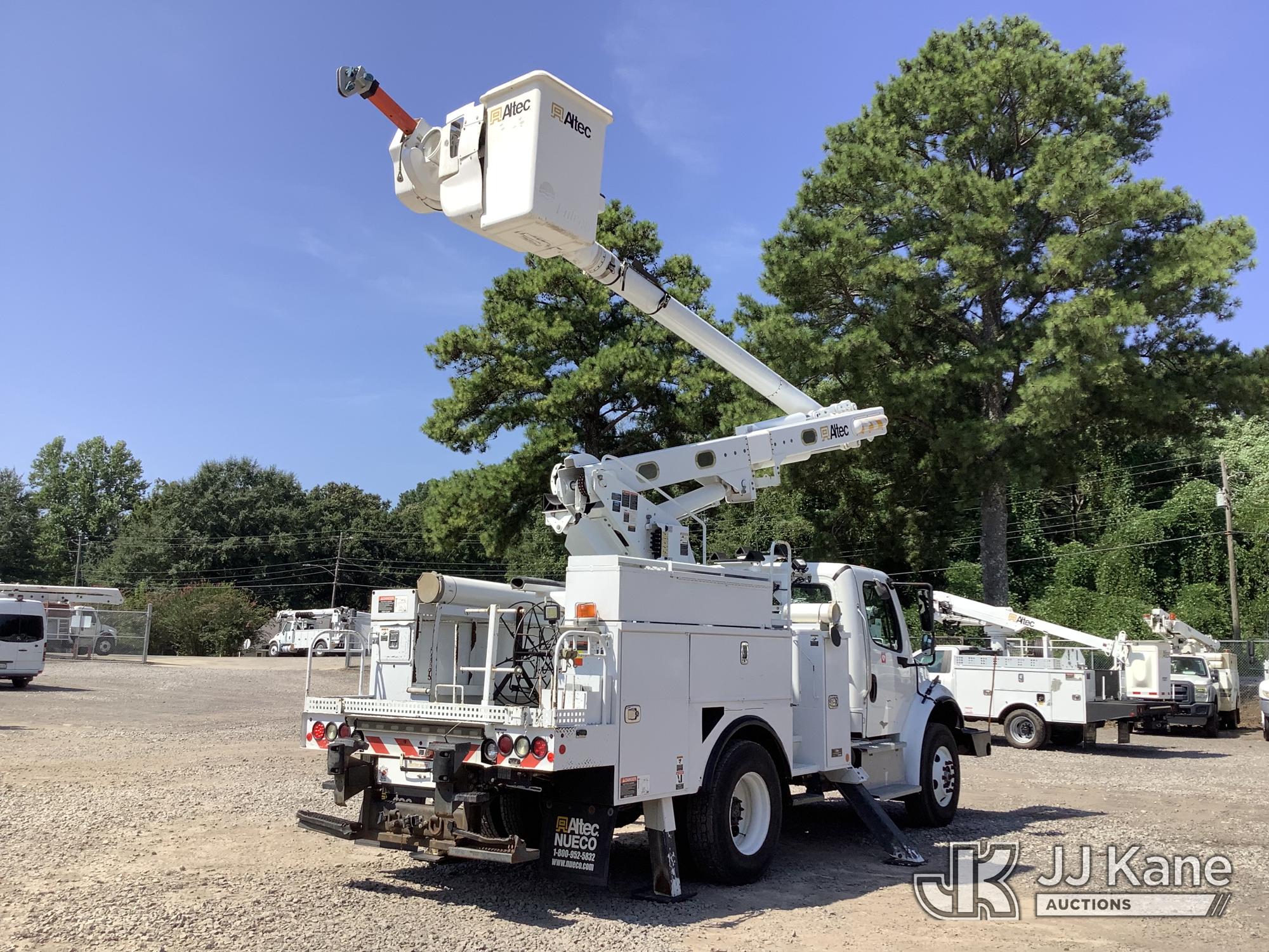2017 Freightliner M2 106