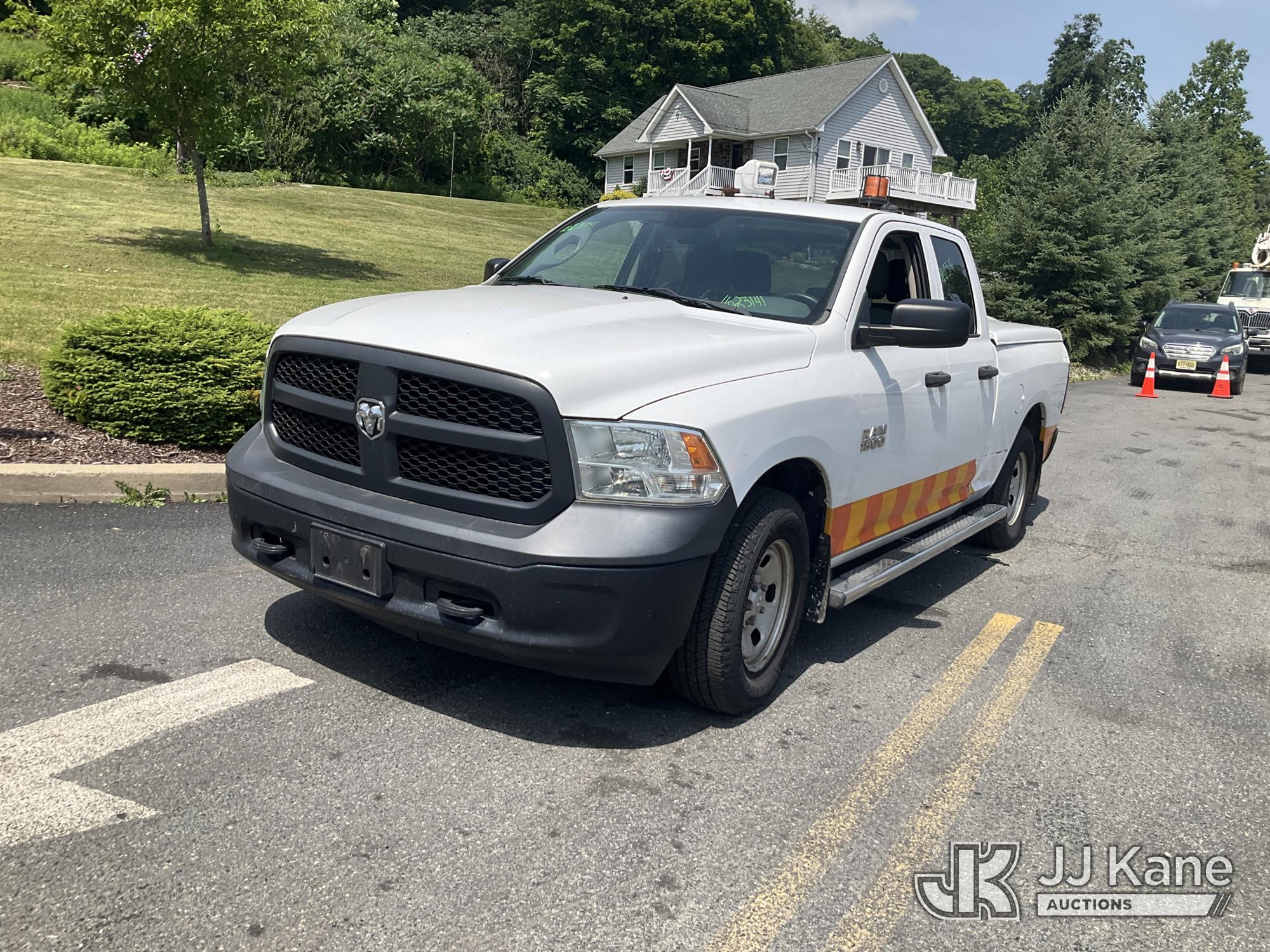 2015 Ram 1500 4x4 Extended-Cab Pickup Truck