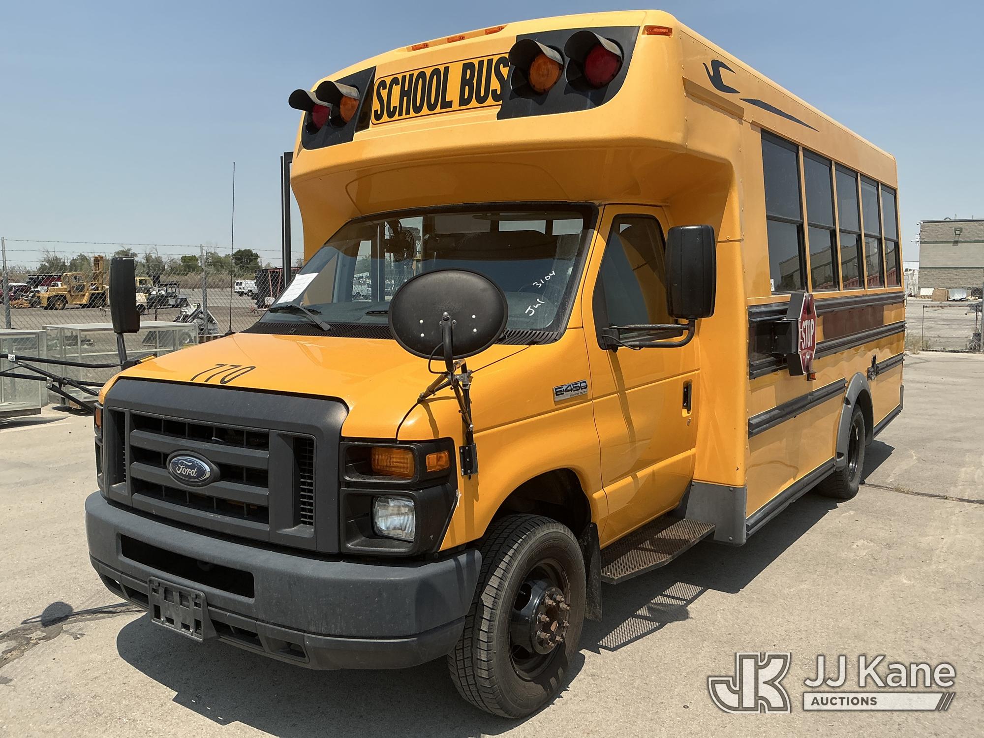 Photo of a 2013 Ford E450