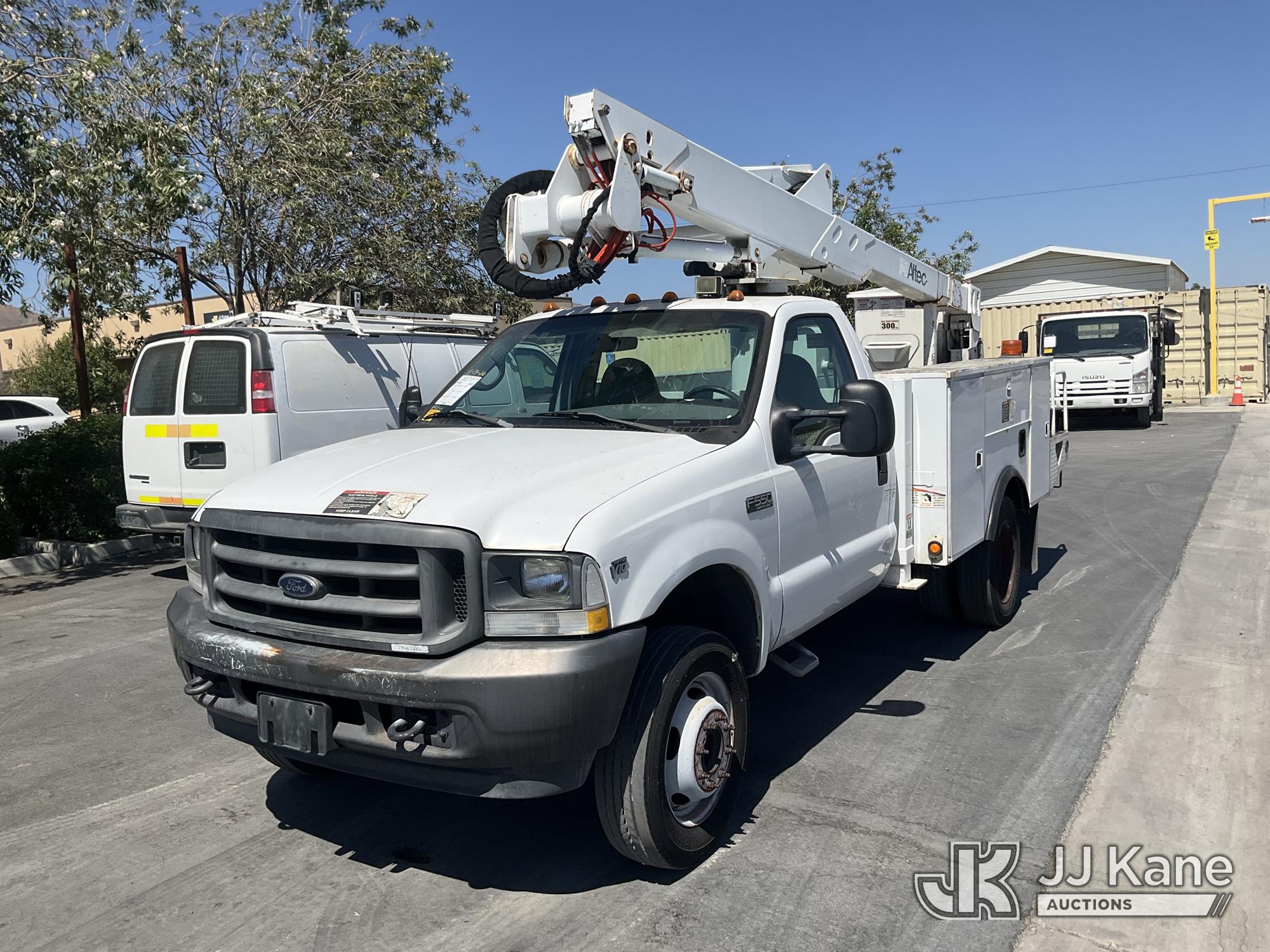 Photo of a 2002 Ford F-550