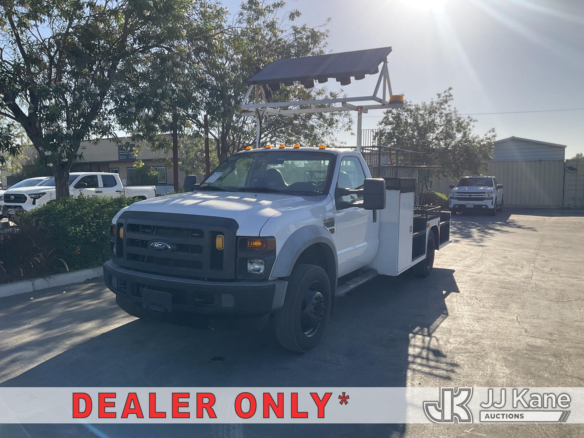 2009 Ford F-450 SD Regular Cab DRW Line Painting Truck