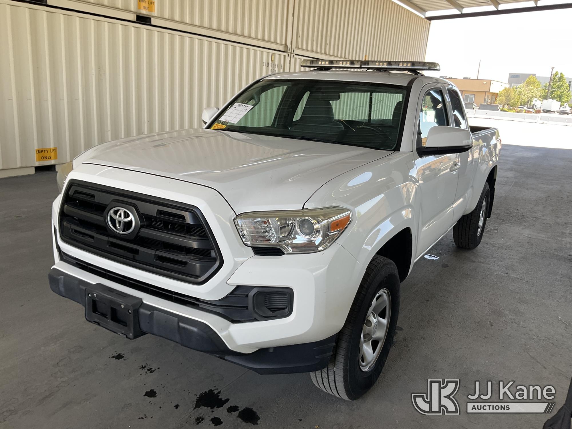 Photo of a 2016 Toyota Tacoma