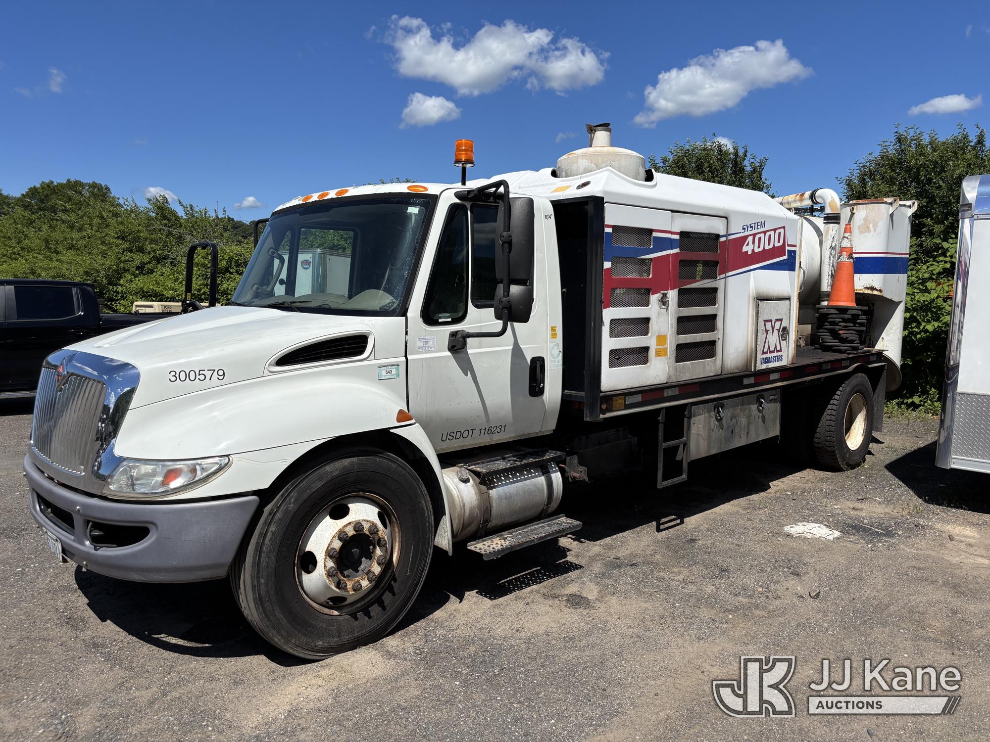 Photo of a 2016 International DuraStar 4300