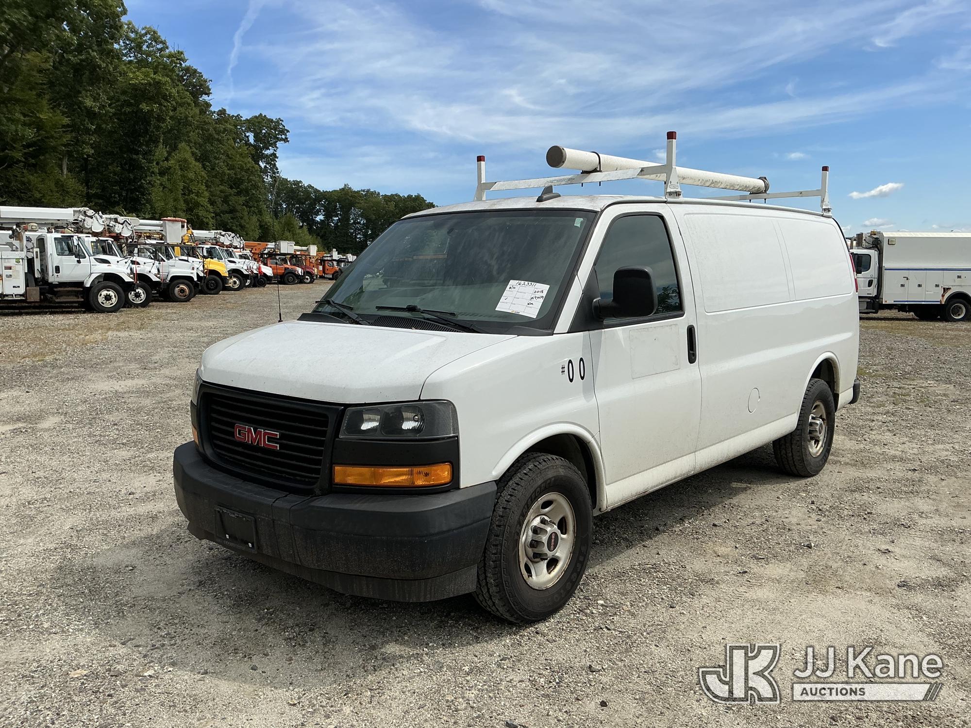 Photo of 2018 GMC Savana G2500