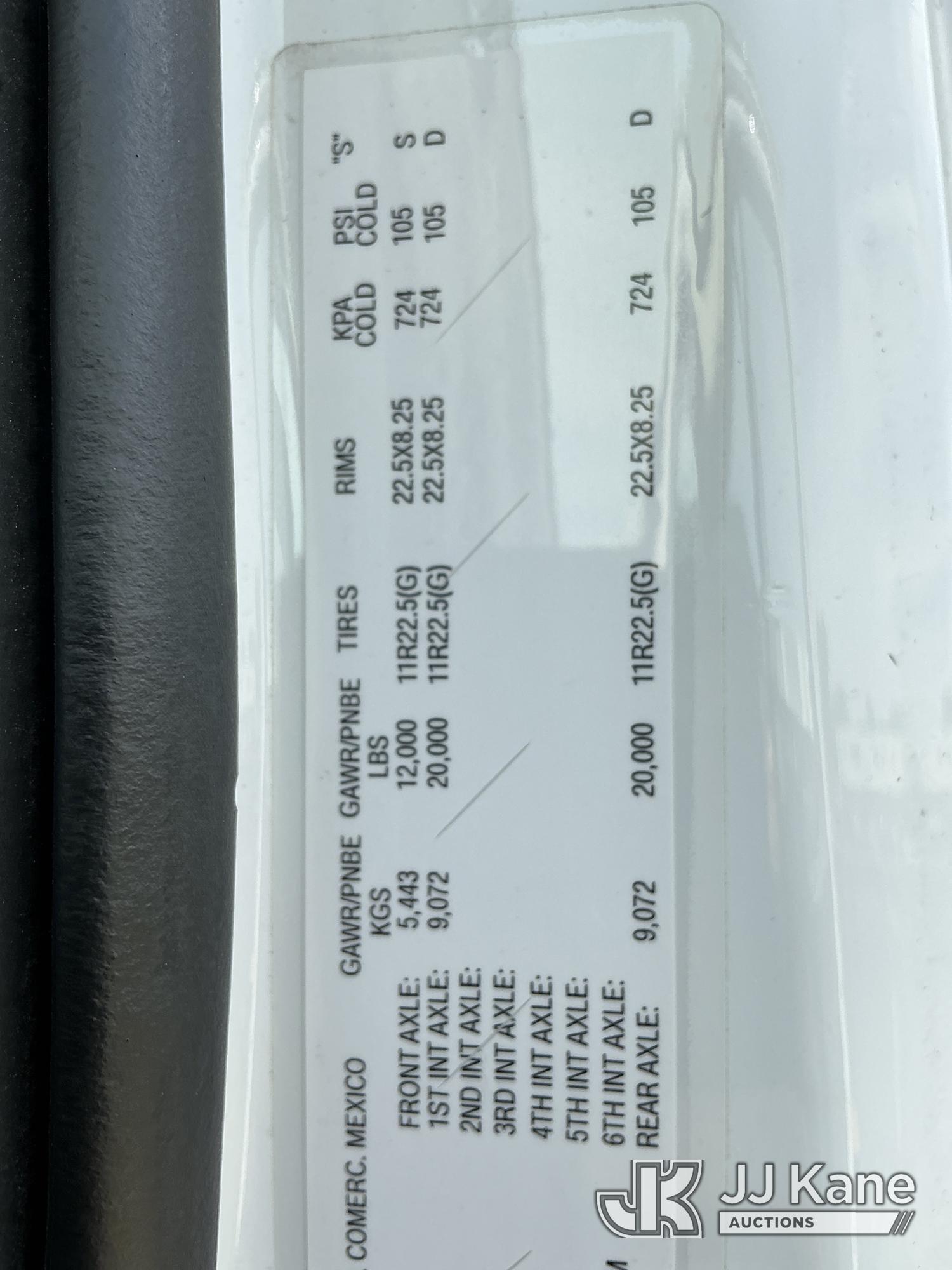 2017 Freightliner M2 106