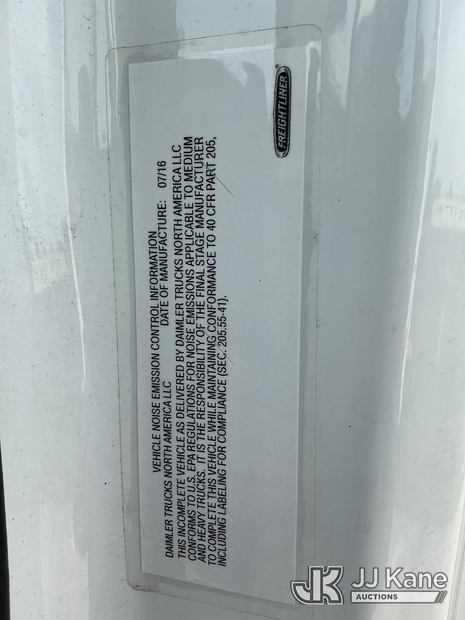 2017 Freightliner M2 106