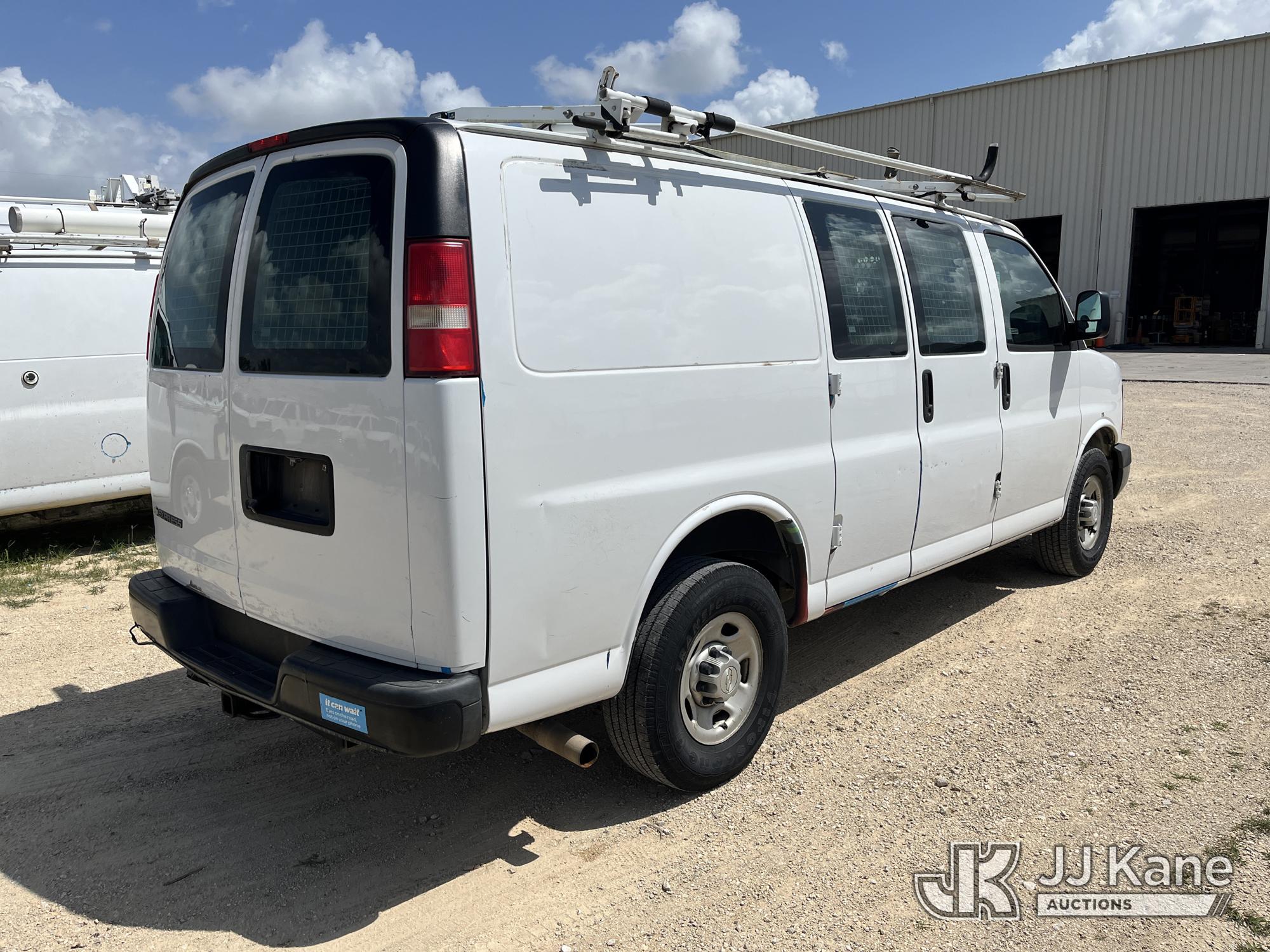 2015 Chevrolet EXPRESS 2500