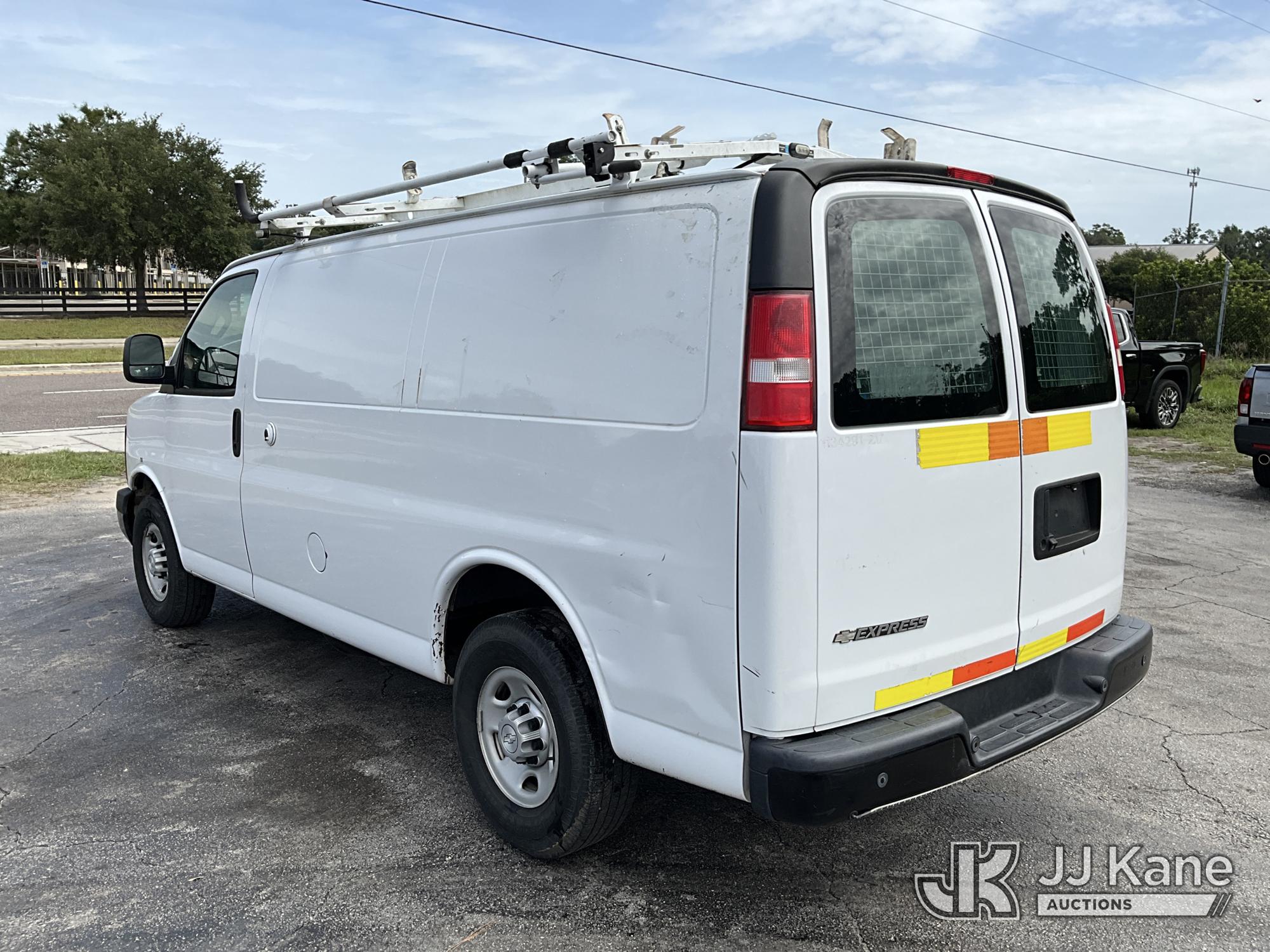 2017 Chevrolet EXPRESS 2500