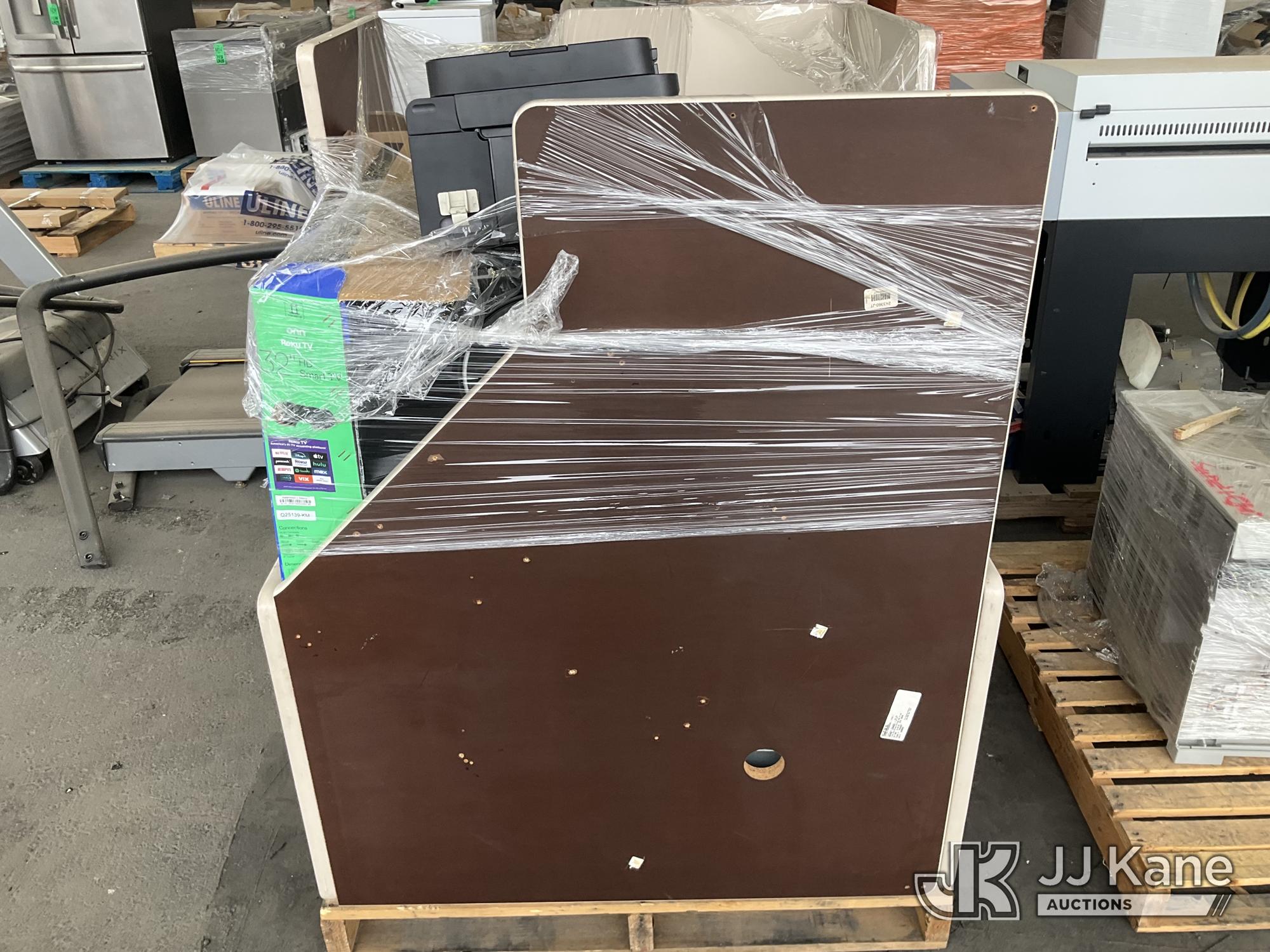 (1 Pallet) Computer Equipment (Used) NOTE: This unit is being sold AS IS/WHERE IS via Timed Auction and is located in Jurupa Valley
