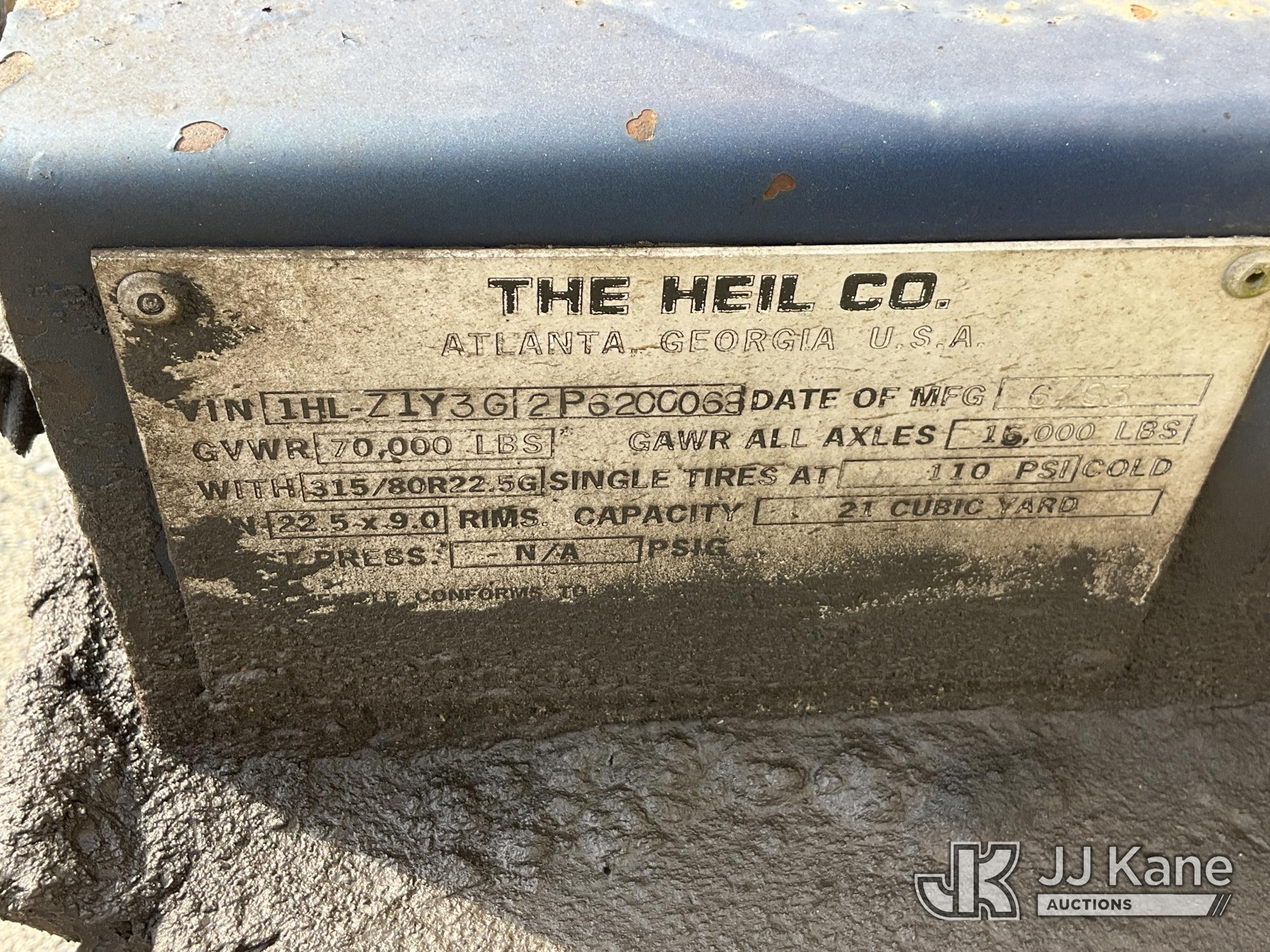 1993 Heil 23 Ft