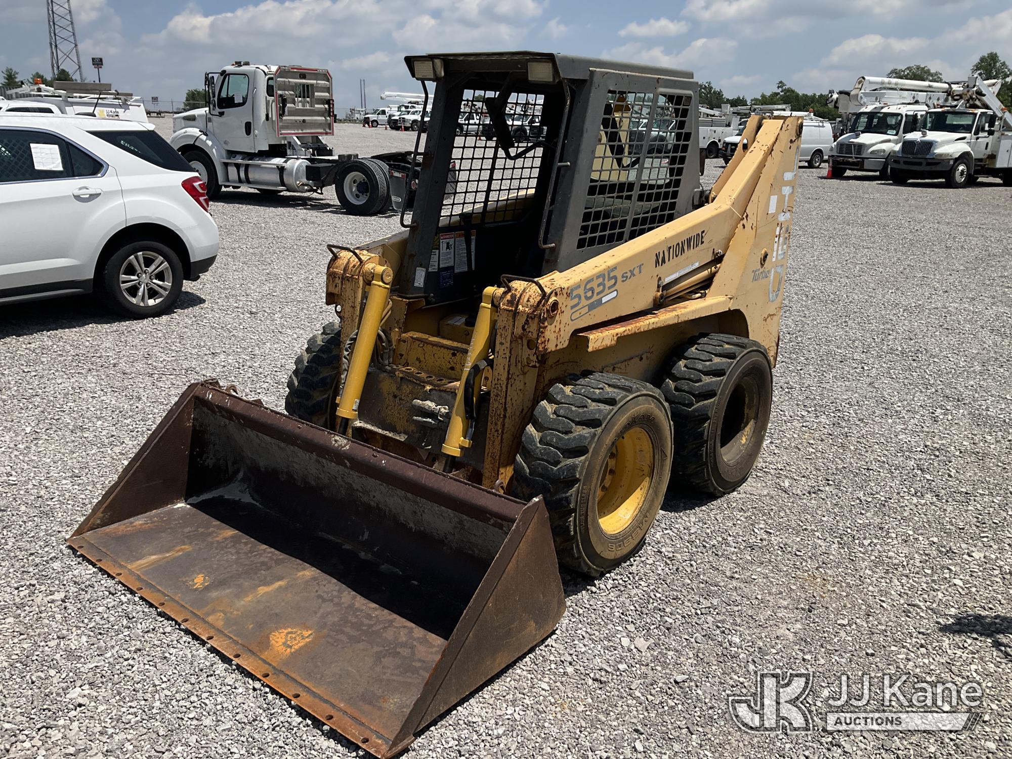 Photo of a 1999 Gehl sl56-6635