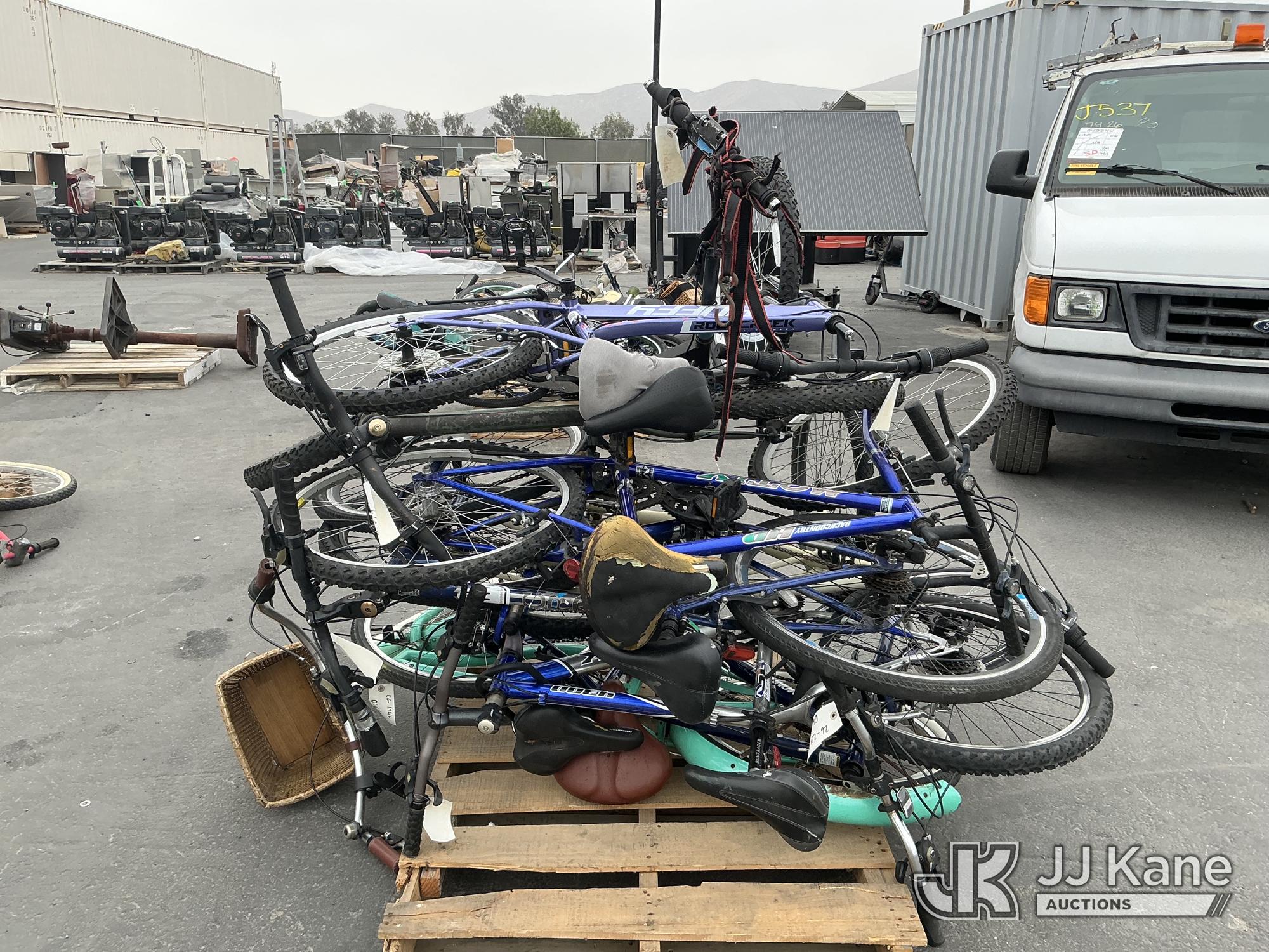 (1 Pallet) Bicycles (Used) NOTE: This unit is being sold AS IS/WHERE IS via Timed Auction and is located in Jurupa Valley