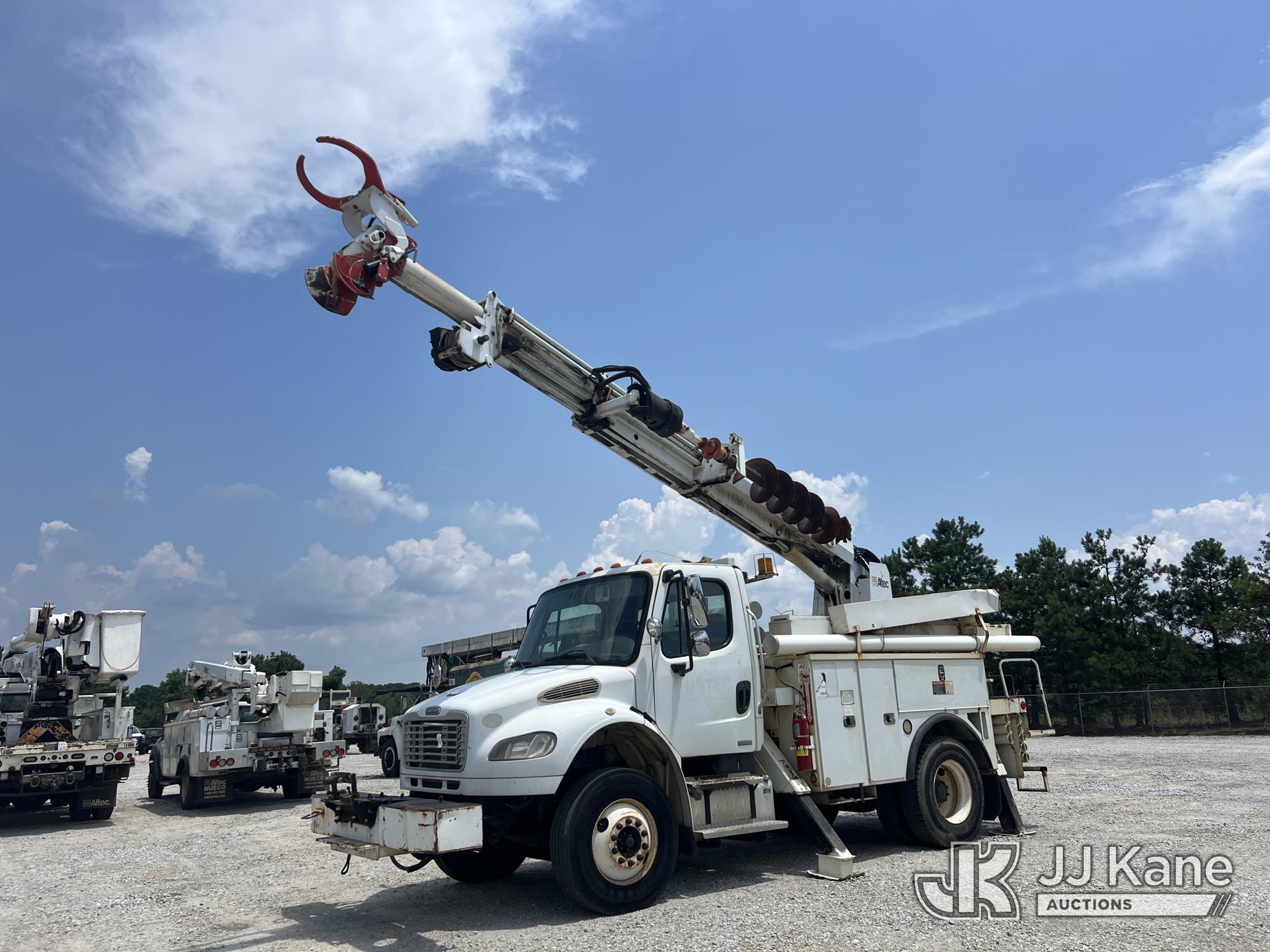 2010 Freightliner M2