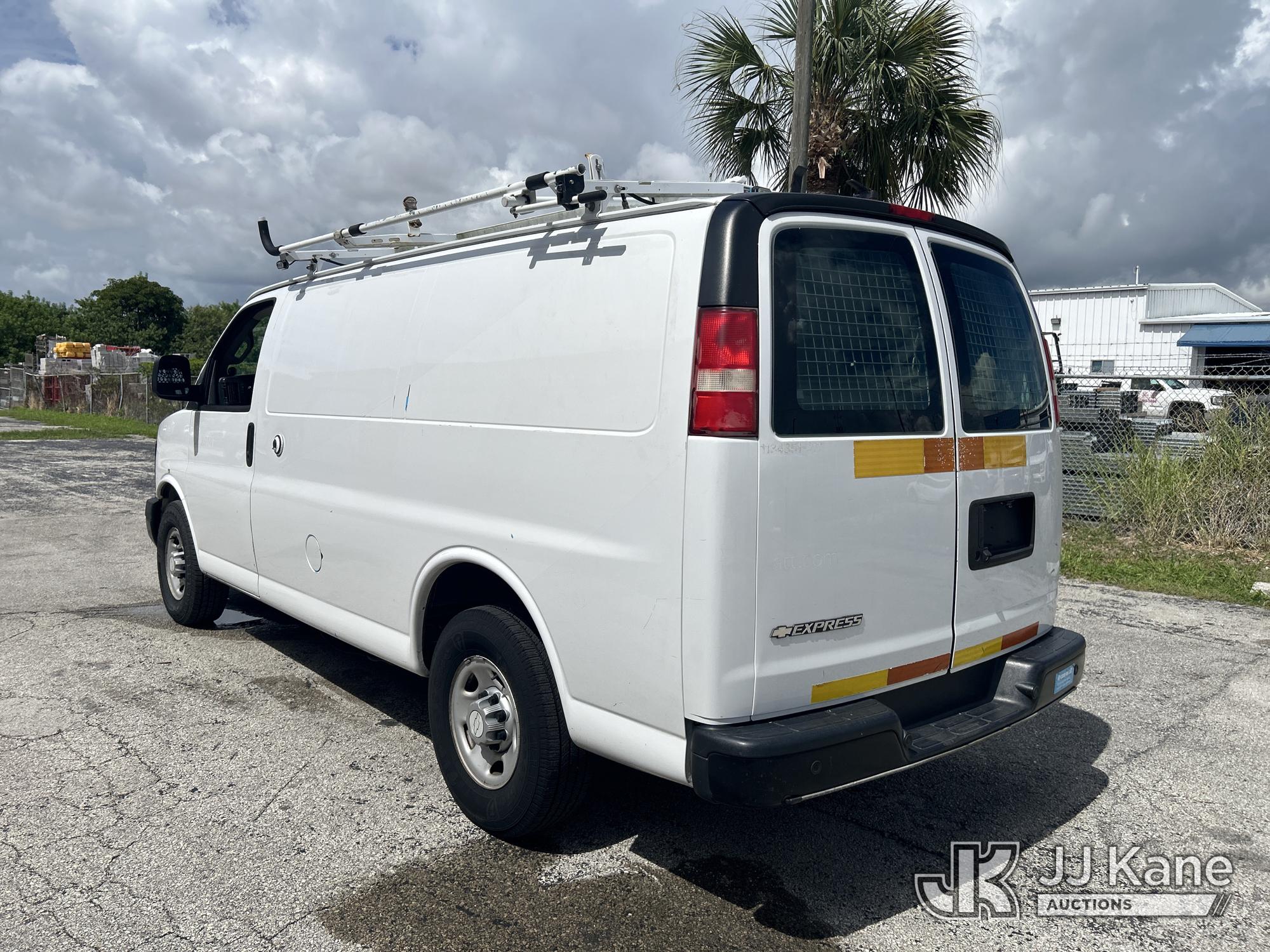 2017 Chevrolet Express G2500