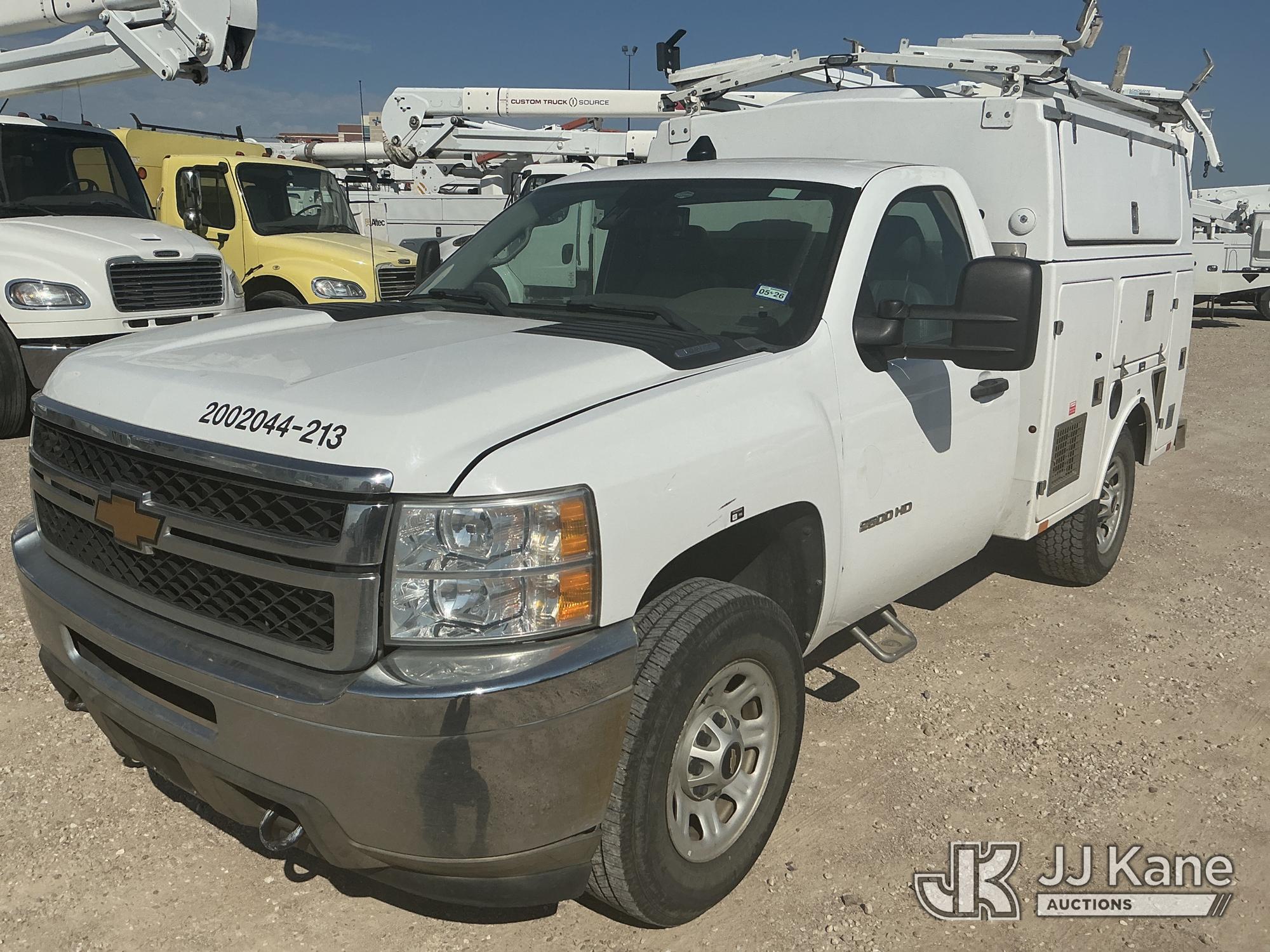 2013 Chevrolet Silverado 2500HD Work Truck Long Box LEAVE UNIT IN AT&T HOLDING SALE, SALES SUPPORT WILL ASSIGN THE CORRECT SALE. ALL AT&T DECALS AND BRANDING MUST BE REMOVED FROM UNITS. THIS INCLUDES LOGS, AT&T GLOBES, WRAPS, TRADMARKED BRANDING, ETC. ALL TRASH AND LOOSE MATERIAL LEFT ON THE UNIT IS TO BE CLEANED OUT. IF EXCESSIVE TRASH AND LOOSE MATERIAL EXIST, THE CUSTOMER CAN BE CHARGED FOR CLEANING. OPEN ALL COMPARTMENTS AND CARGO AREAS FOR ADDITIONAL VALUABLE EQUIPMENT. IF ADDITIONAL EQUIPMENT EXISTS, ADD INFORMATION AND PICTURES TO AIM.