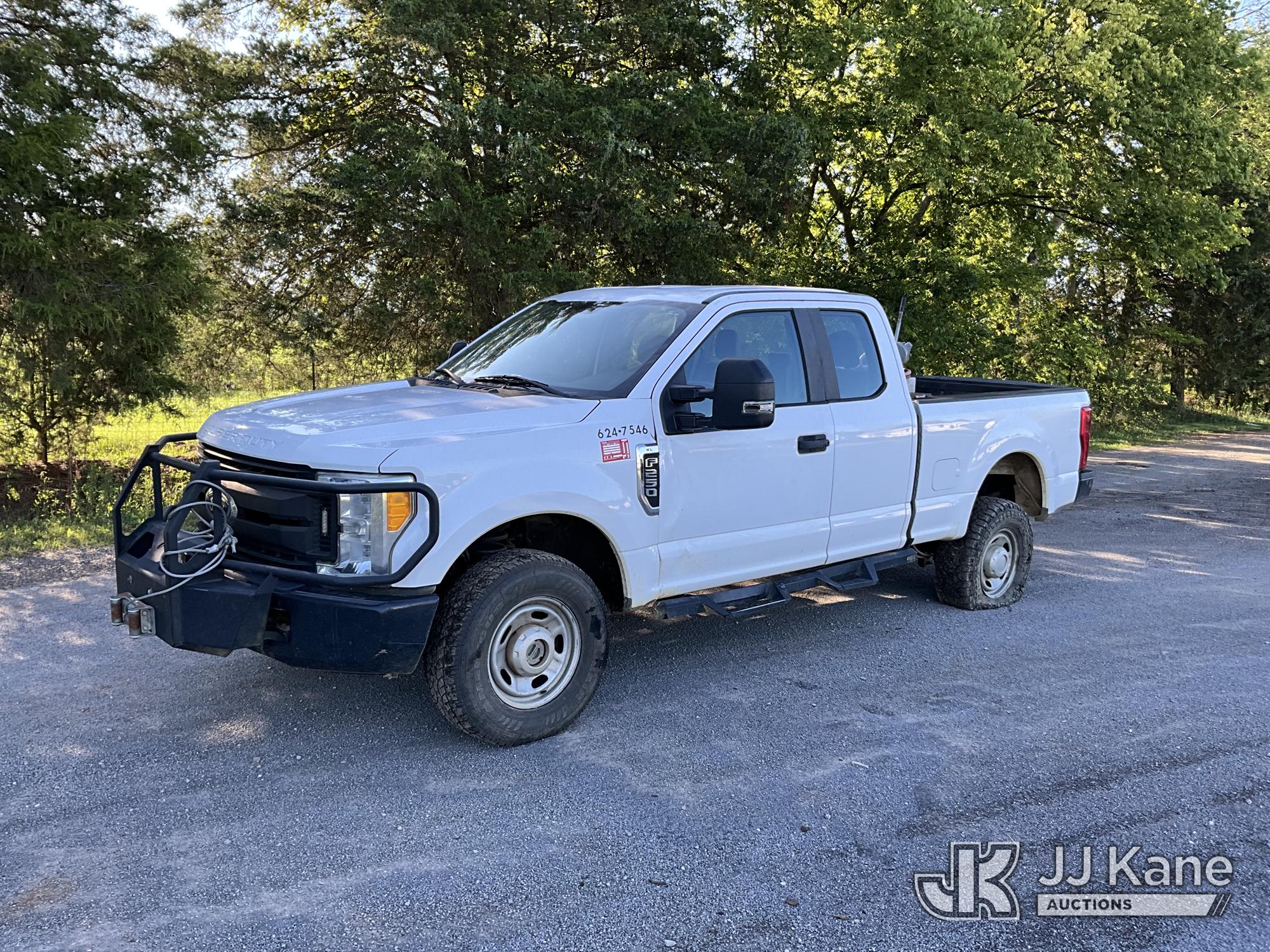 2017 Ford F-250 SD Extended-Cab Pickup Truck