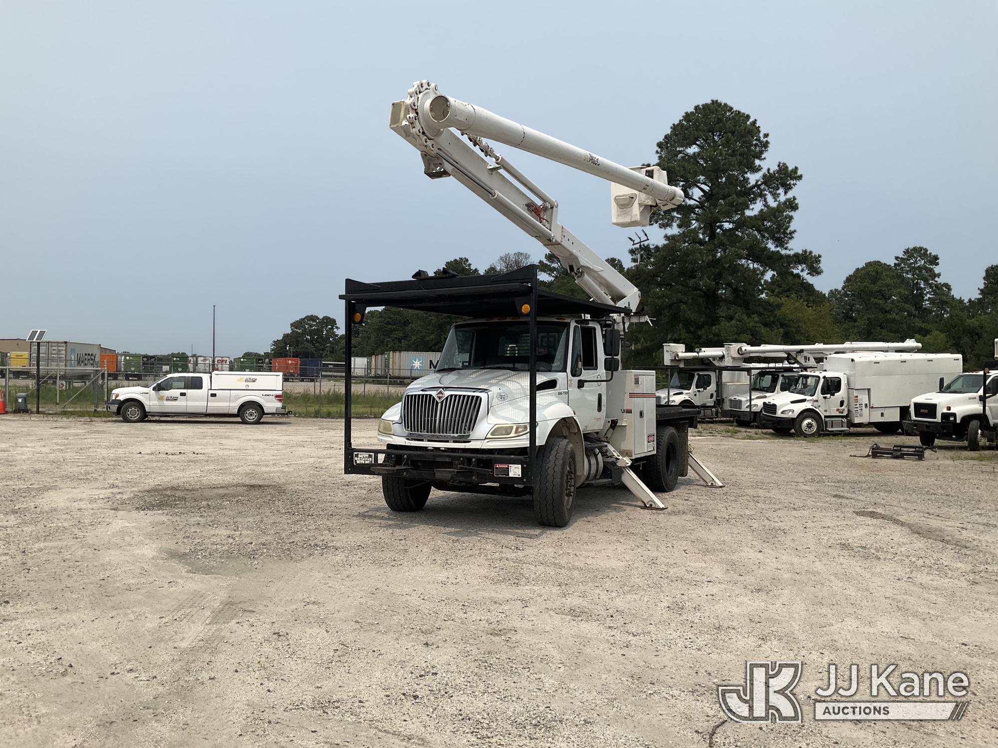 Photo of a 2017 International DuraStar 4300