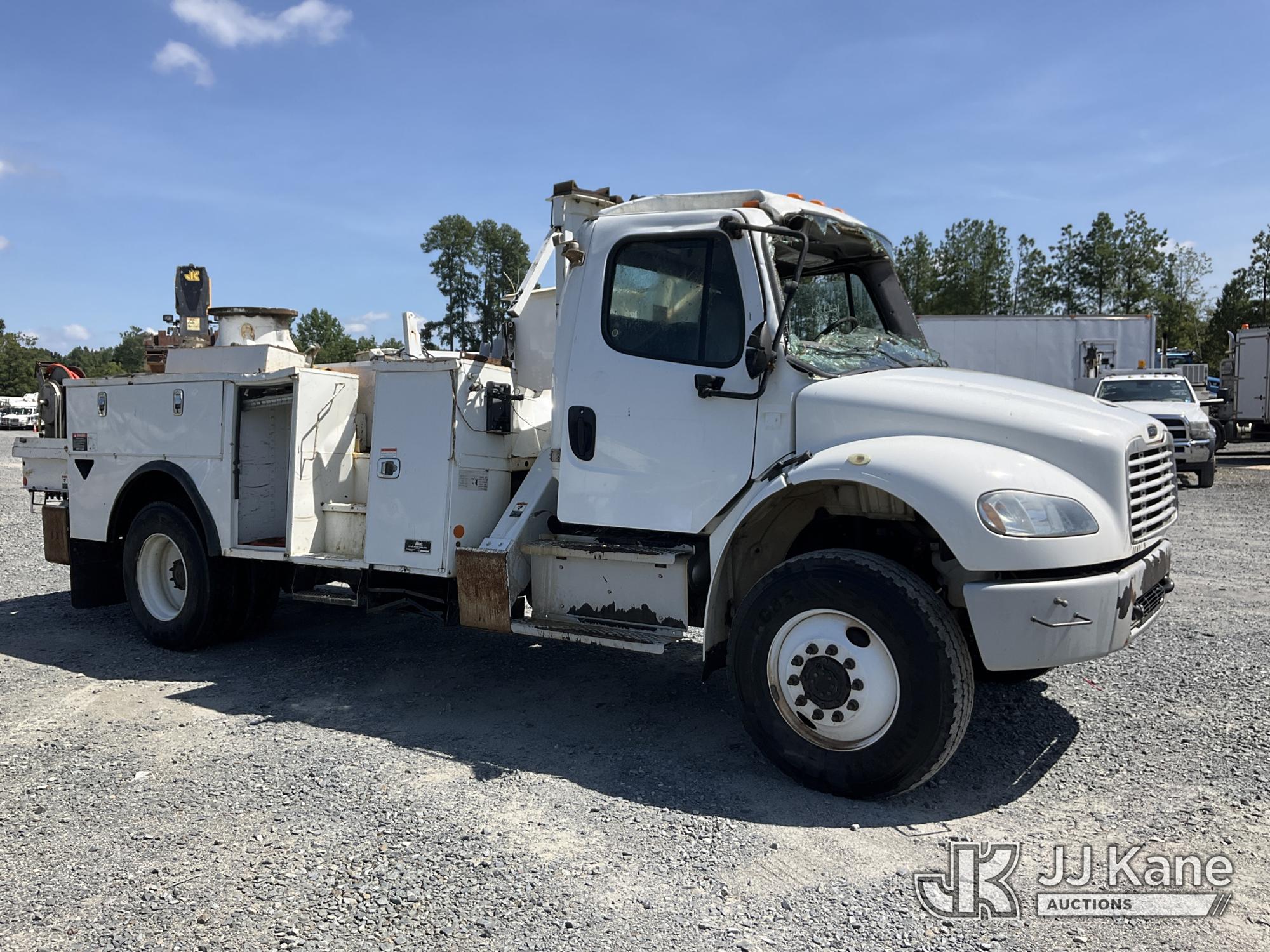 2017 Freightliner M2 106 4x4