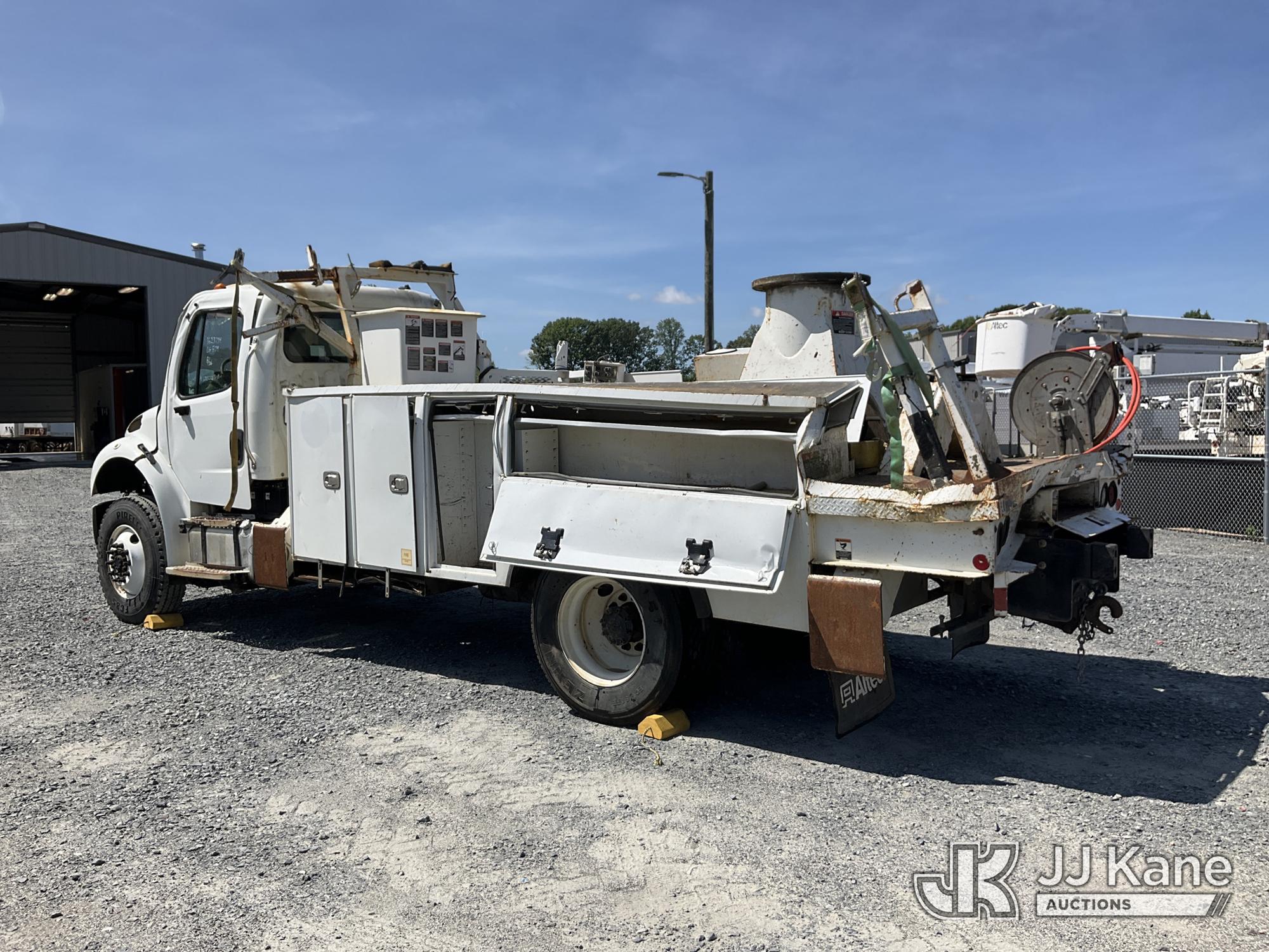 2017 Freightliner M2 106 4x4