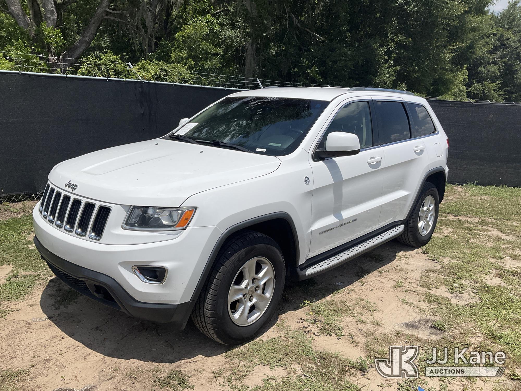 Photo of a 2015 Jeep Grand Cherokee