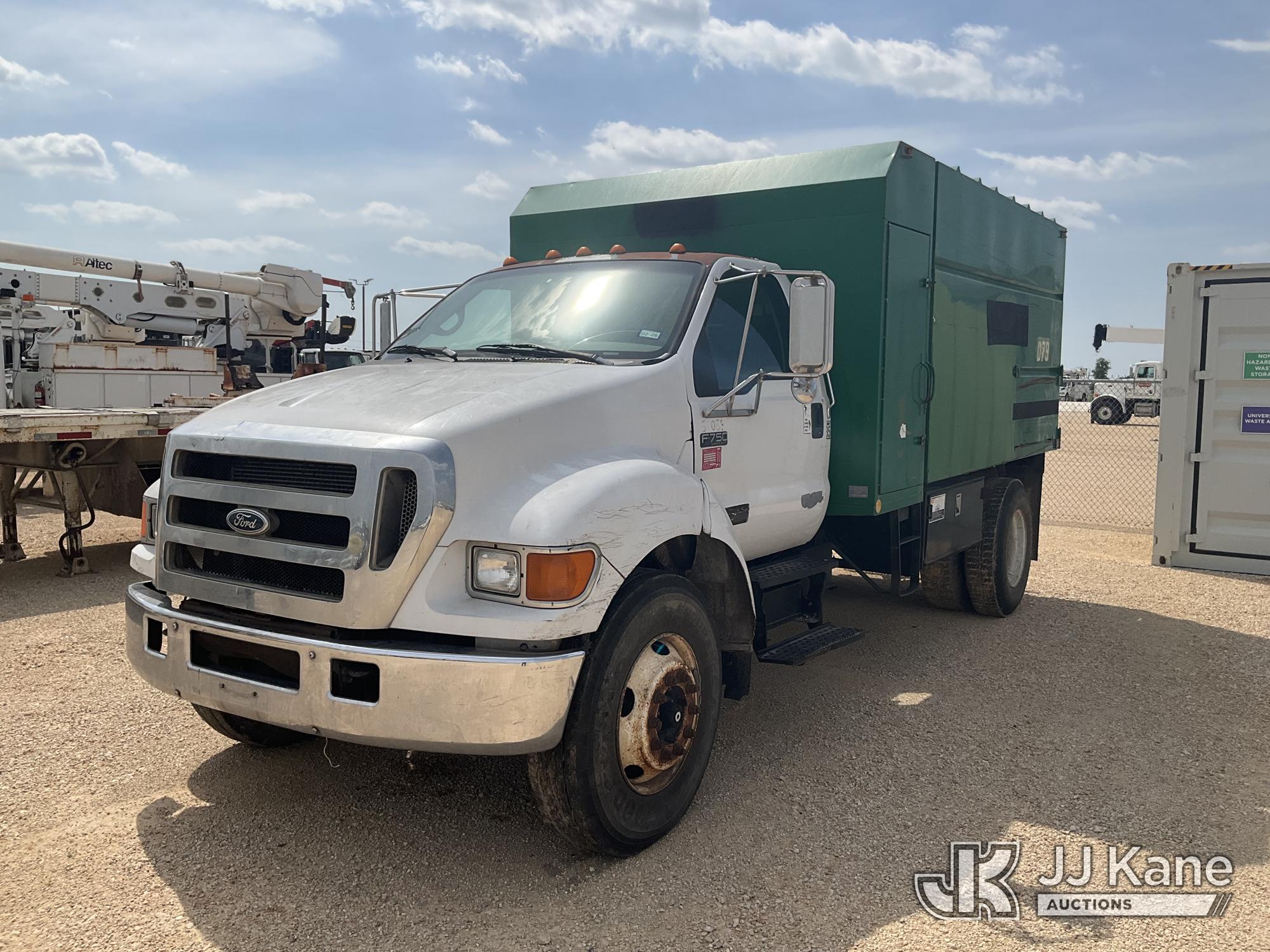 Photo of a 2005 Ford F-750